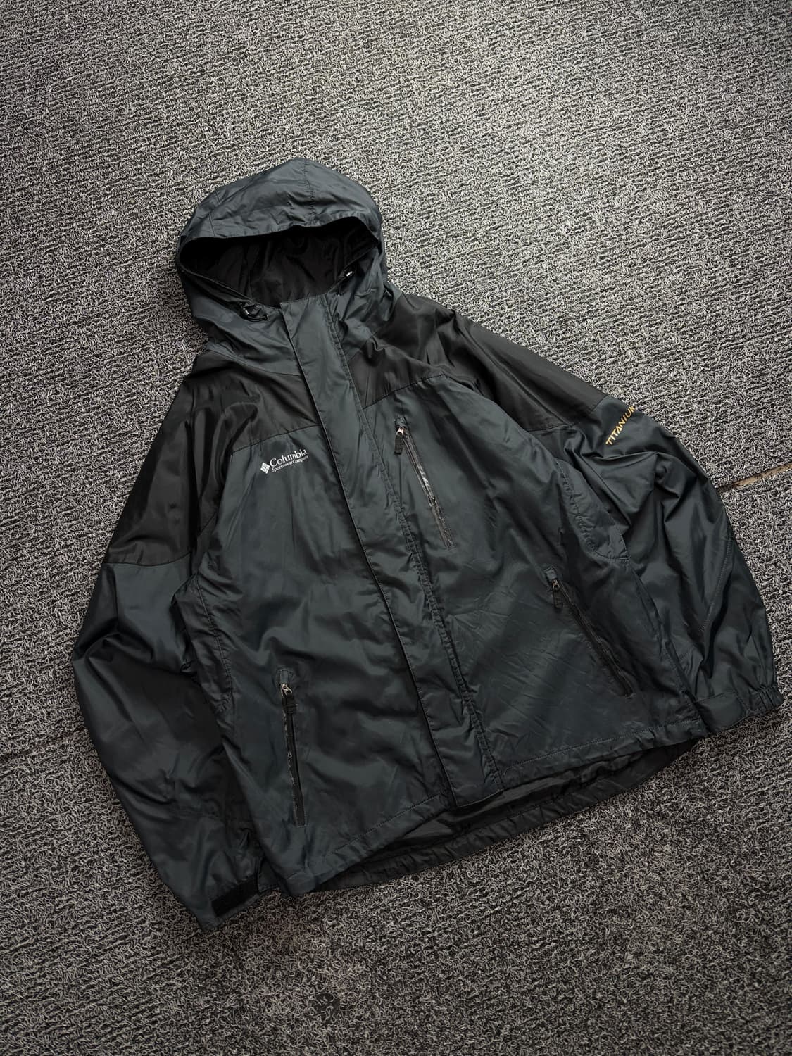 콜럼비아 티타늄 옴니테크 마운틴 바람막이 자켓 2673 상품이미지1