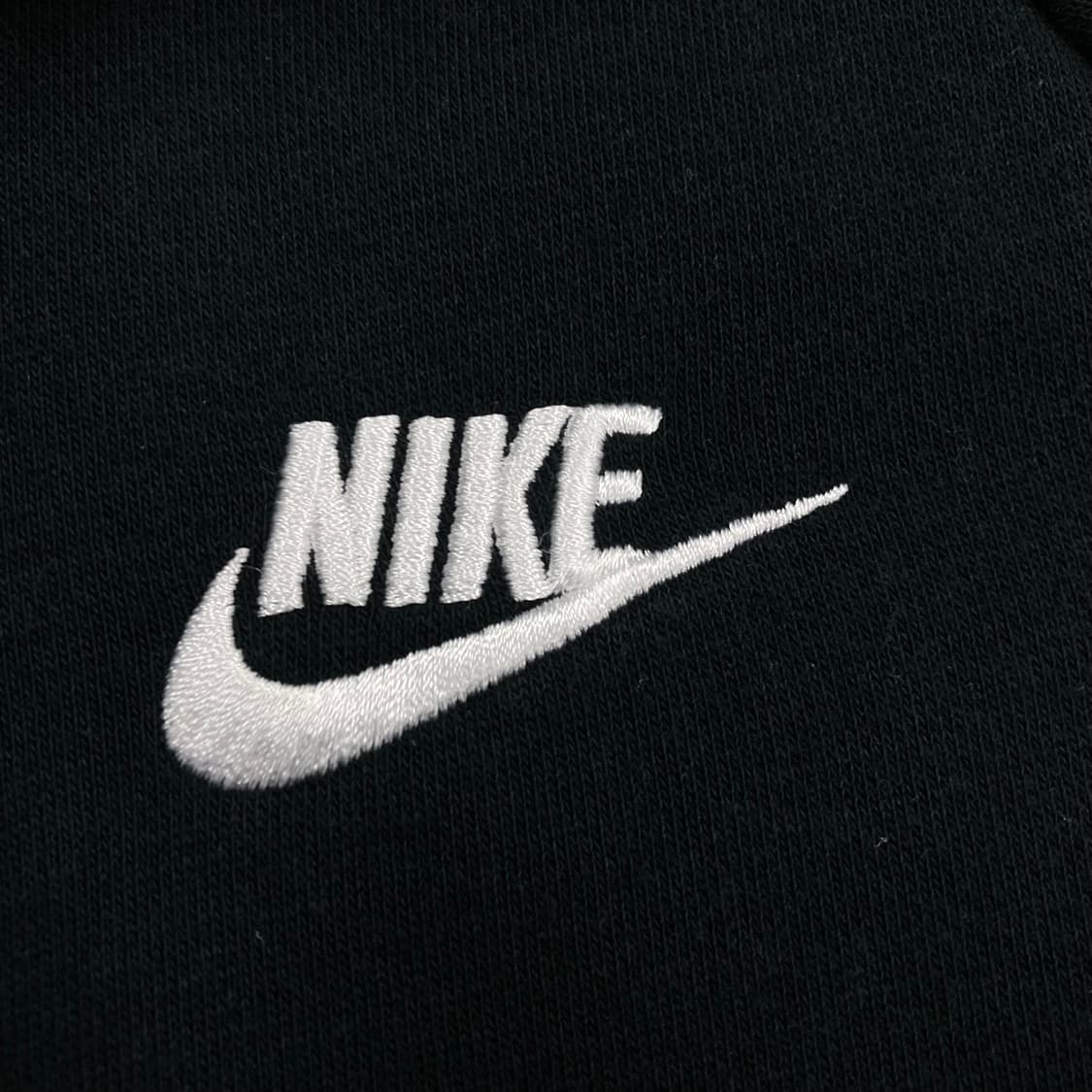 나이키 블랙 컬러 퓨추라 스몰 로고 후드 집업 상품이미지2