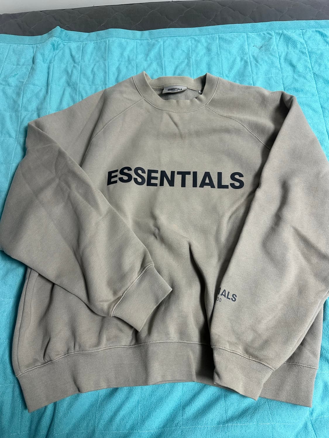 에센셜 20fw 타우프 맨투맨 m사이즈 상품이미지1