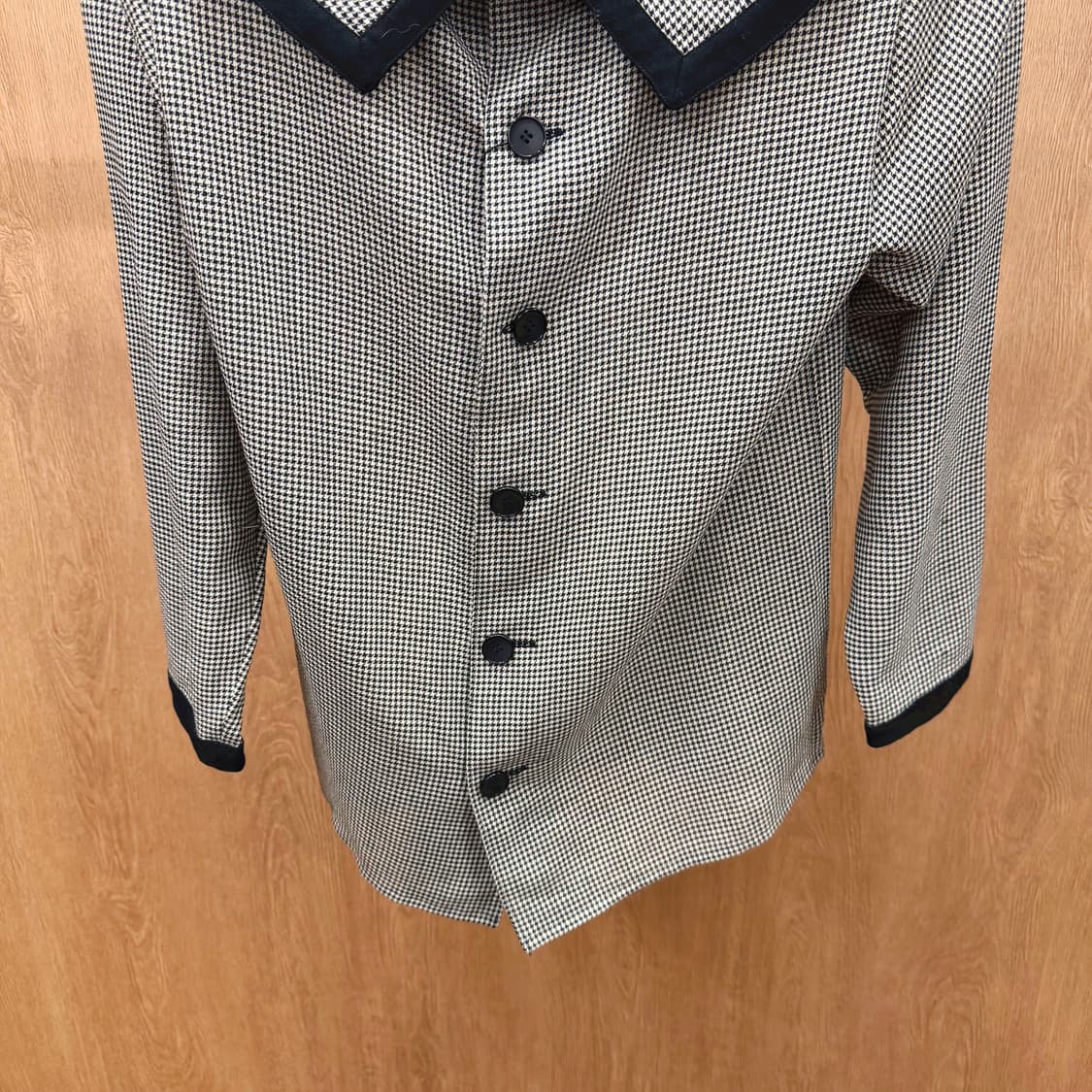 입생로랑 가디건 빅카라 하운드 투스 패턴 디테일 레귤러핏 블랙 화이트 상품이미지5