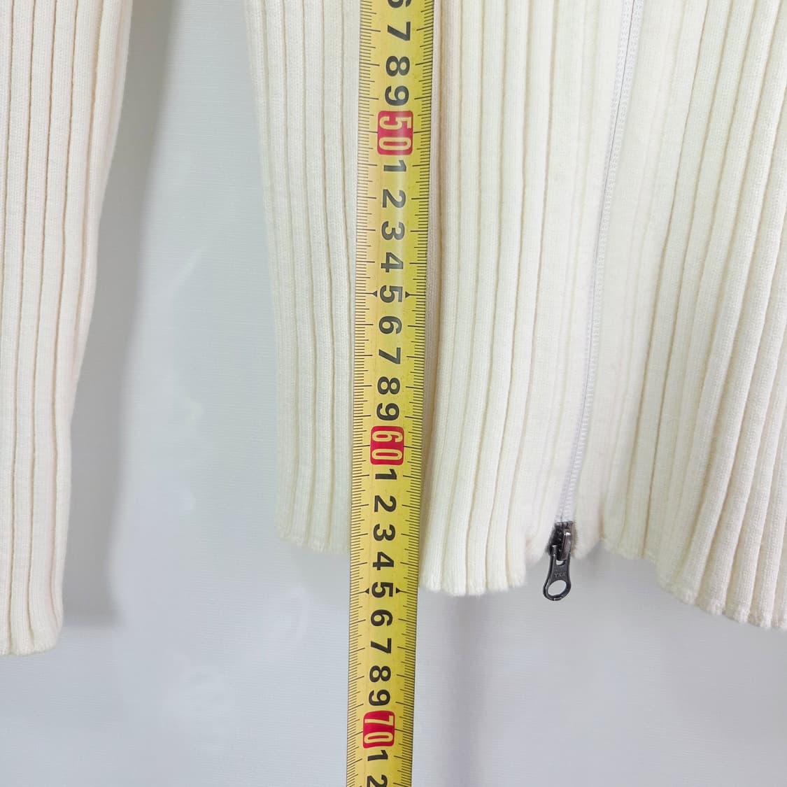 [AMOMENTO] 아모멘토 아이보리 골지 집업 니트 여성 0 상품이미지7