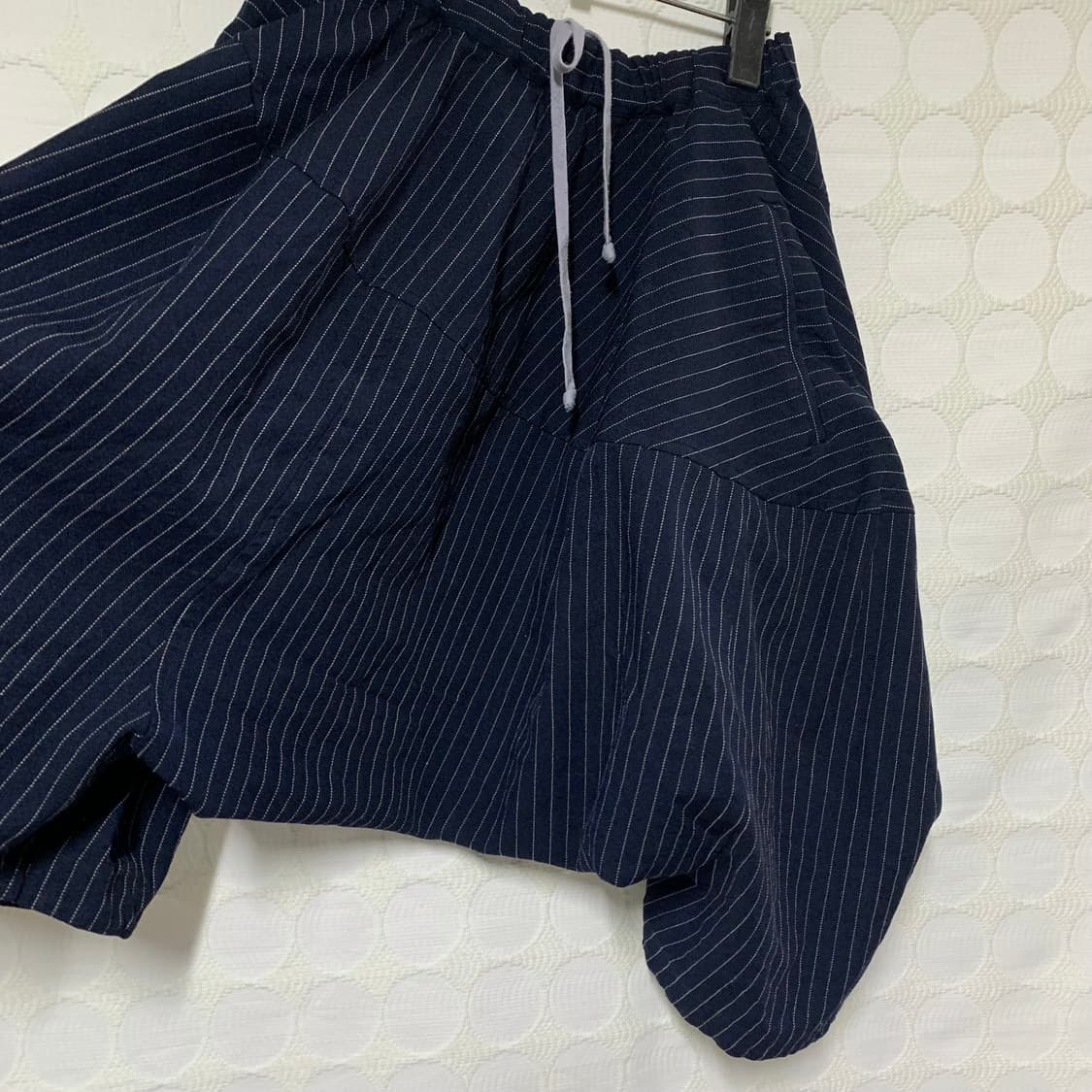 꼼데가르송 스트라이프 7부 드롭 크로치 팬츠 상품이미지4