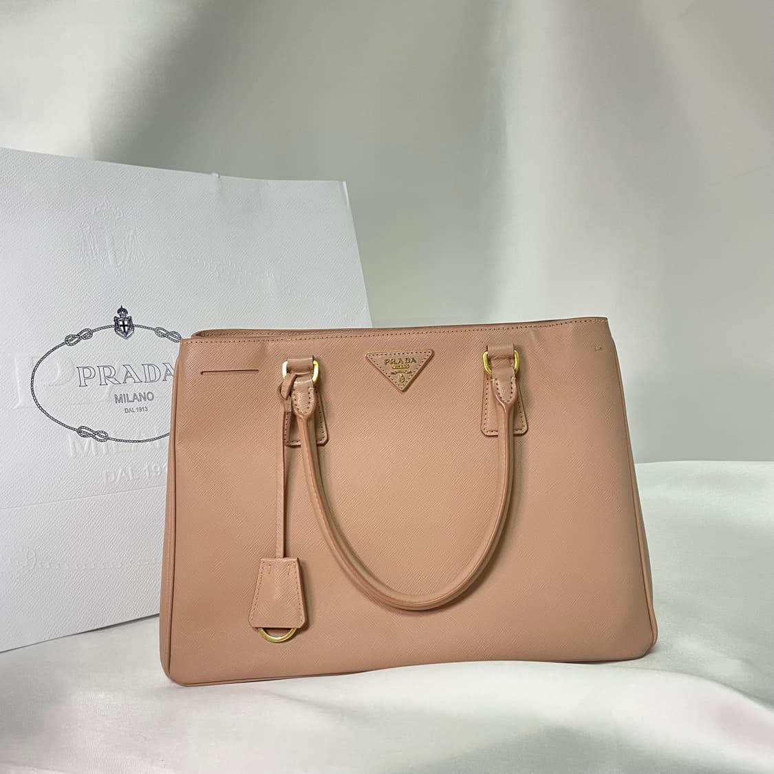 프라다 갤러리아 사피아노 미디움 토트백 핑크베이지 상품이미지8