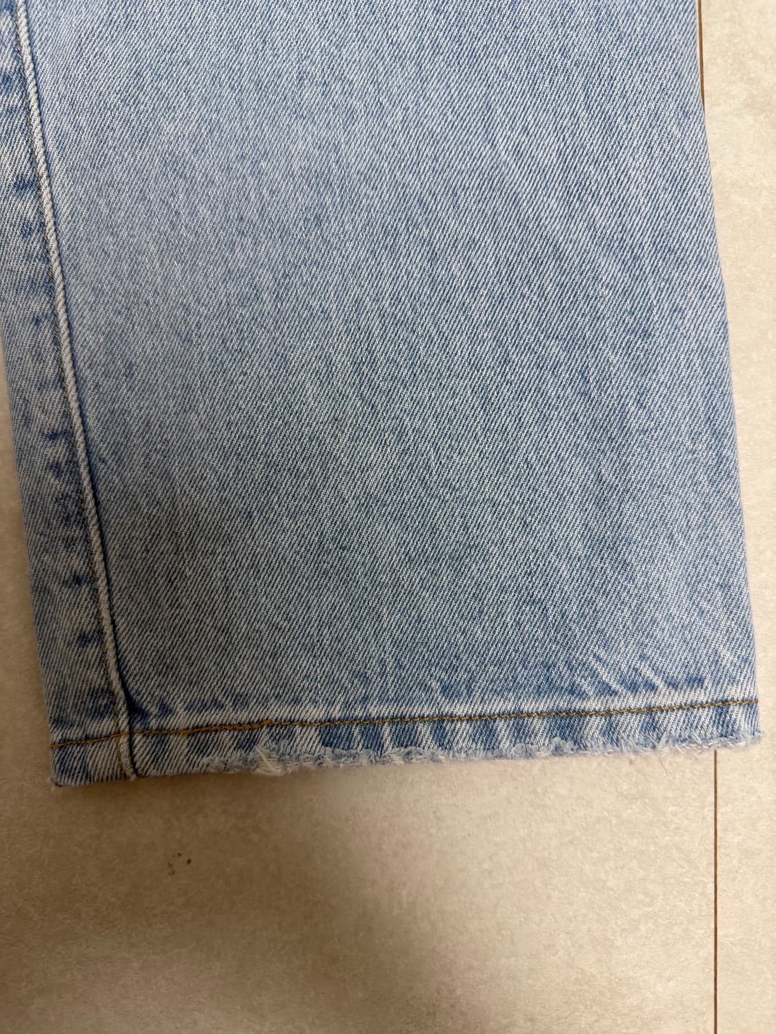 리바이스 501 연청 스트레이트 핏 데님 상품이미지5