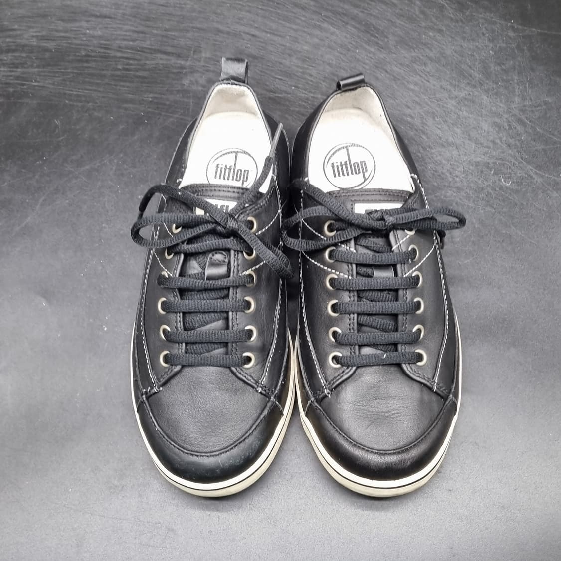 핏플랍 블랙 가죽 스니커즈 225 상품이미지2