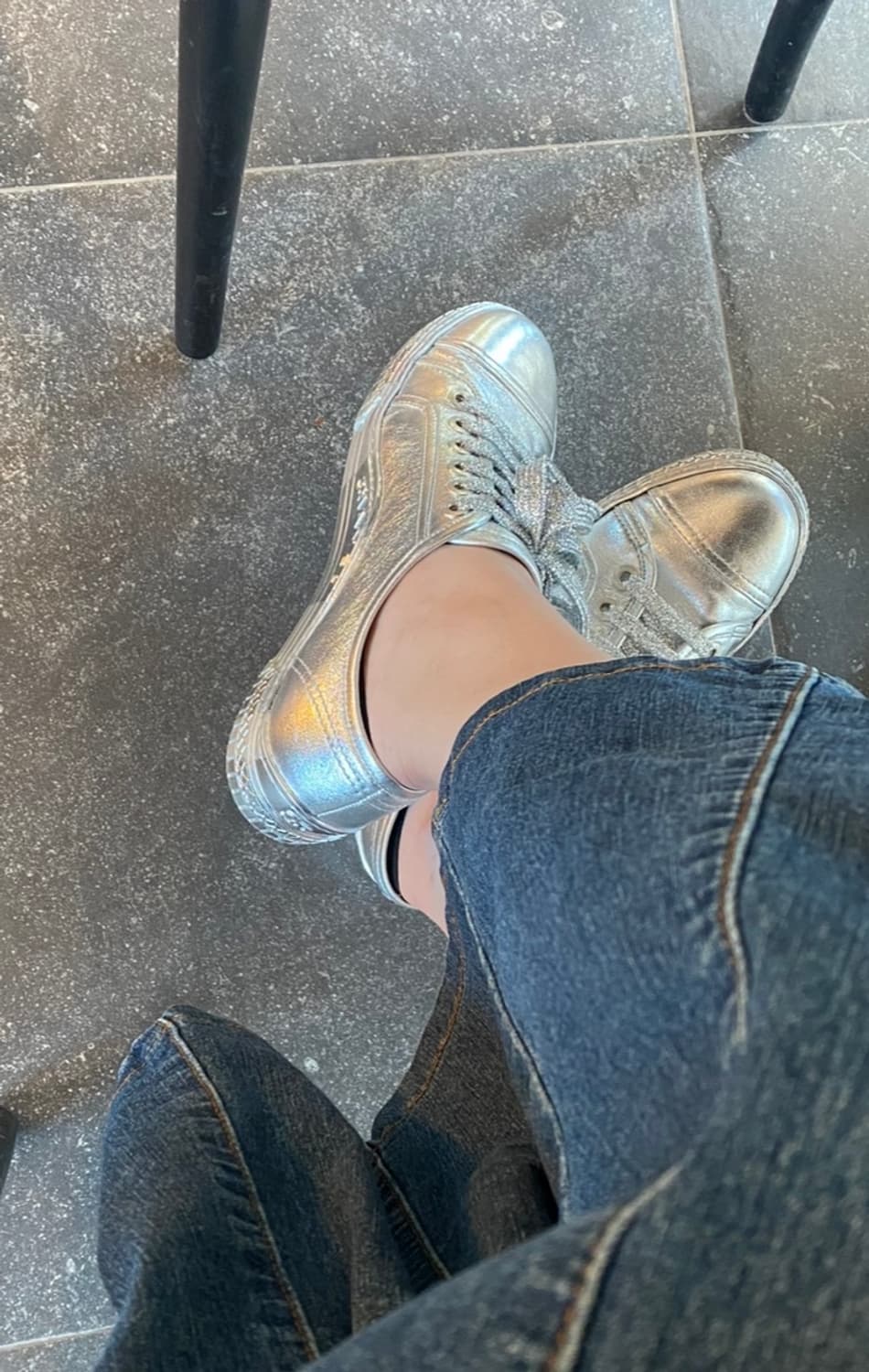 chanel 샤넬 레더 실버 스니커즈 39.5 상품이미지7