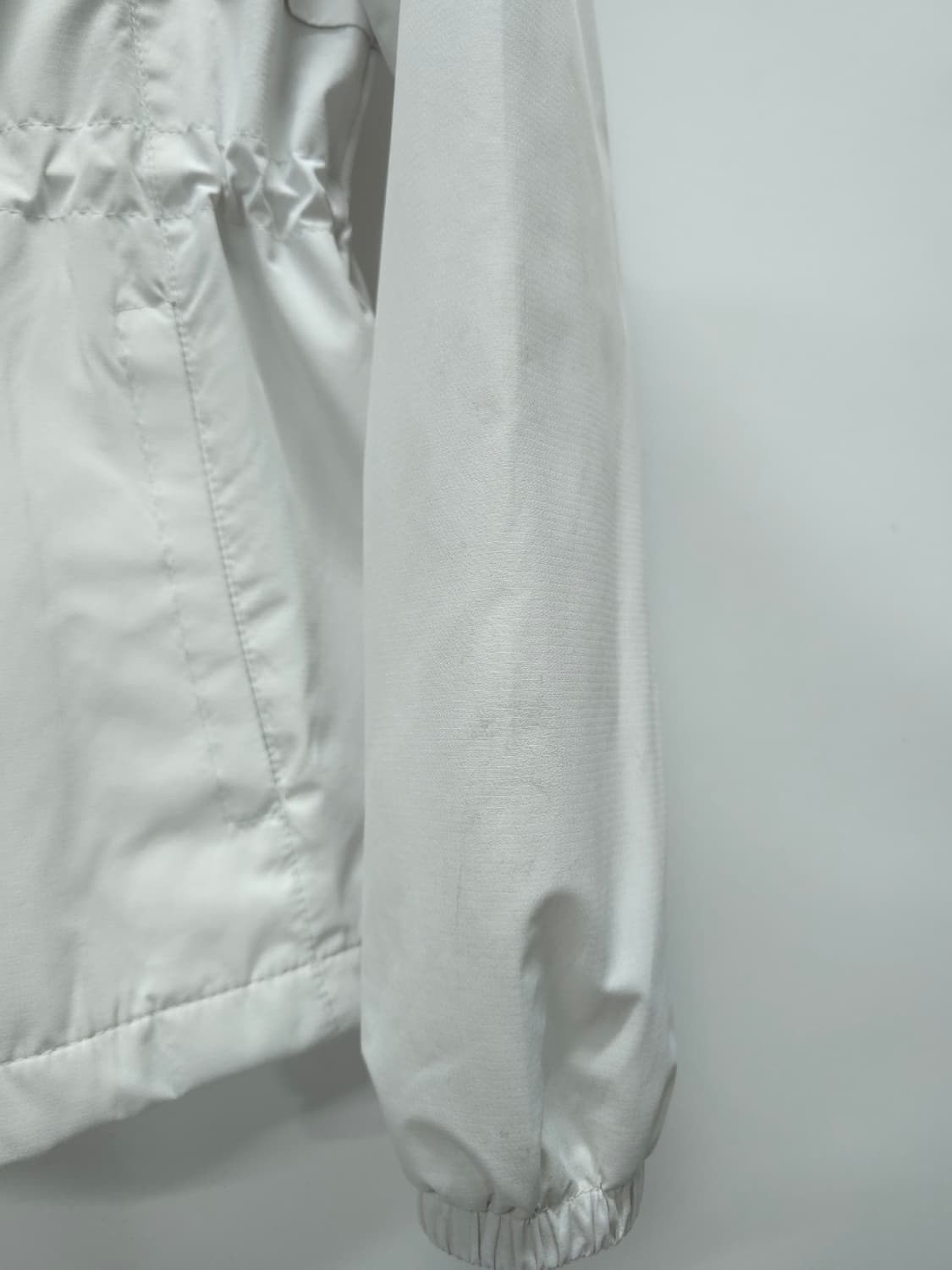 뉴발란스 화이트 기능성 후드 바람막이 자켓(S사이즈) 상품이미지8