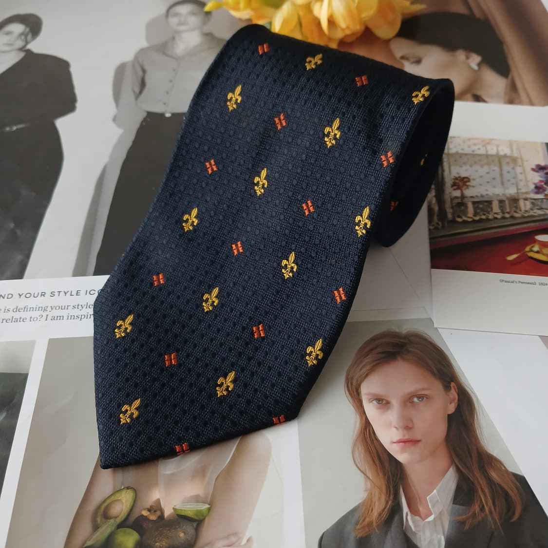 아쿠아스큐텀 실크 블랙 골드 모티브 넥타이 9.8cm A등급 A19125 상품이미지2