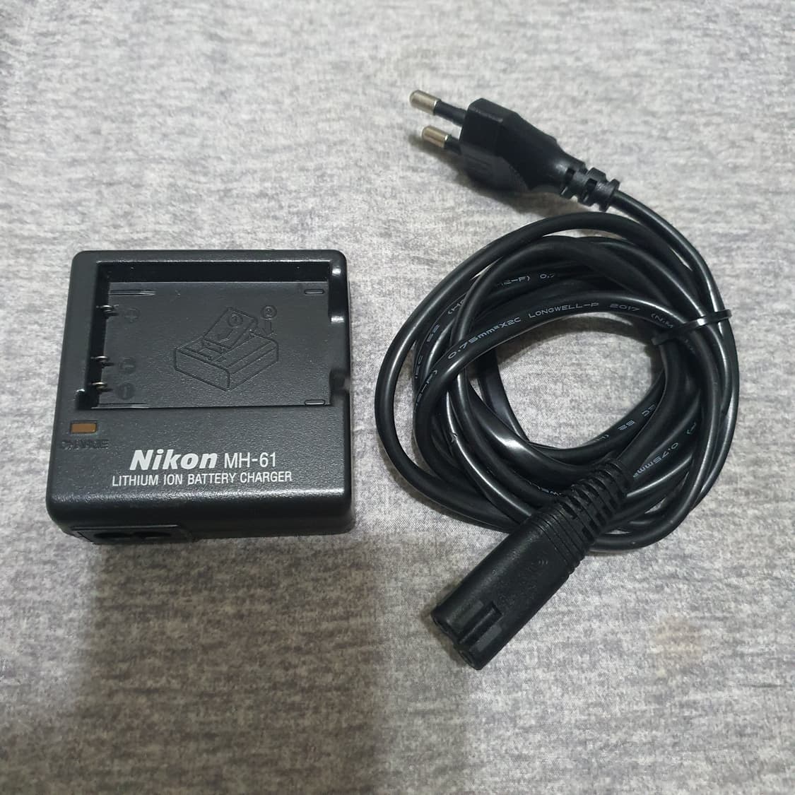 니콘 MH-61 디지털 카메라 충전기 상품이미지1