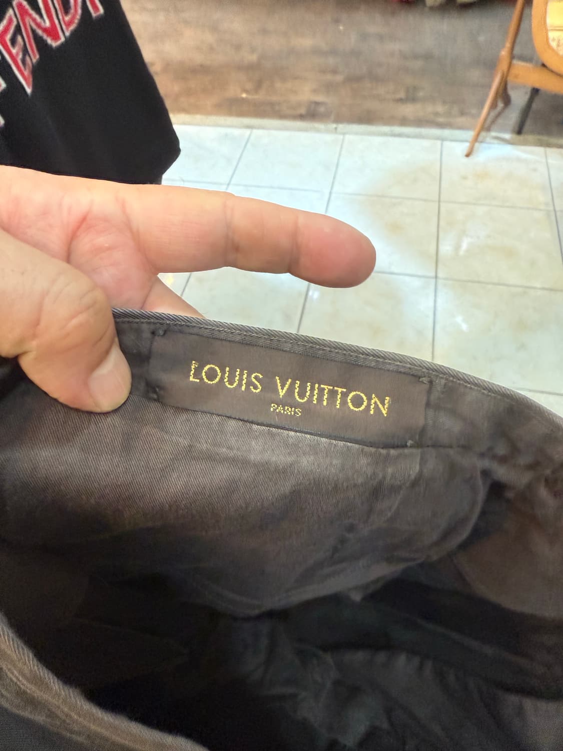 40/31 정품 루이비통 바지 팝니다 상품이미지3