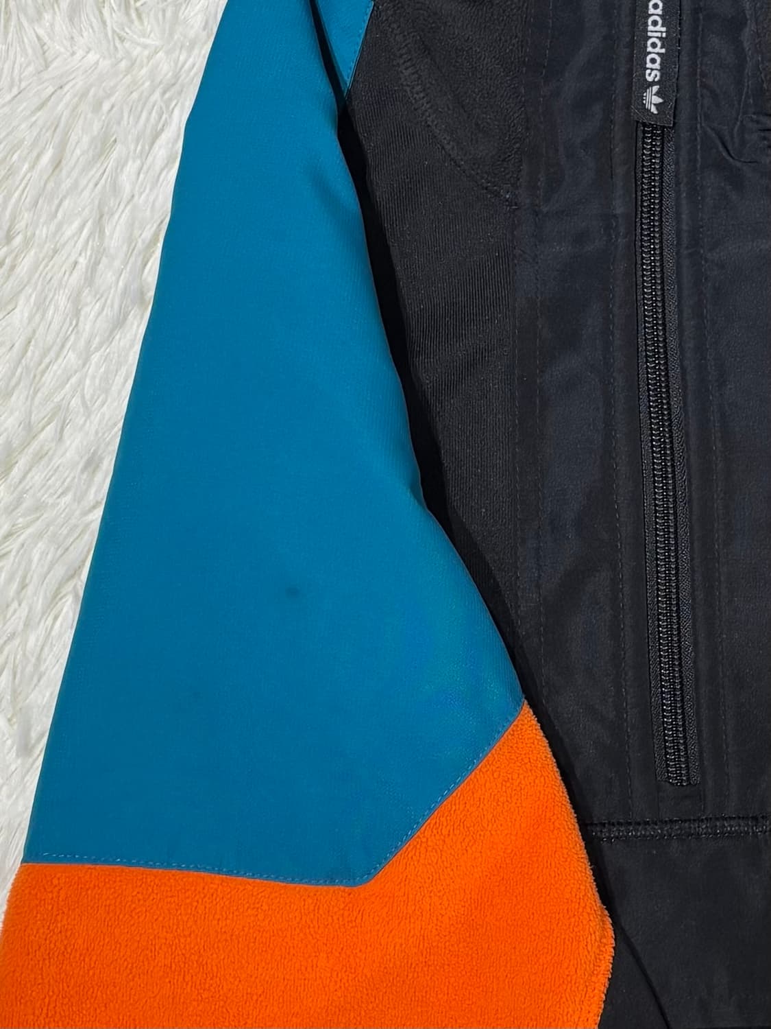 아디다스 배색 플리스 반집업 상품이미지9