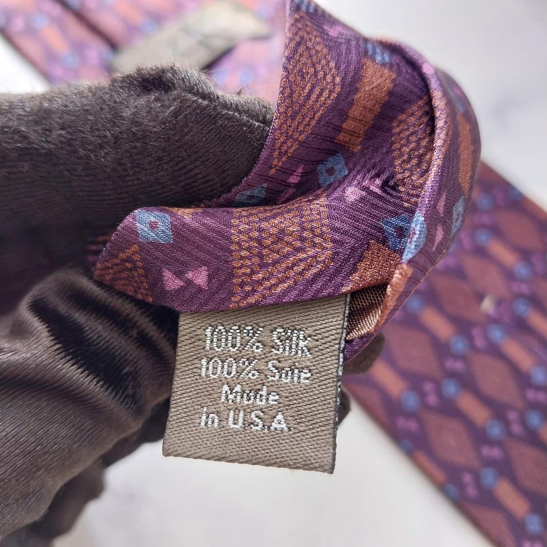 캘빈 클라인 실크 퍼플 기하 패턴 넥타이 9.8cm A+등급 K1882
 상품이미지10