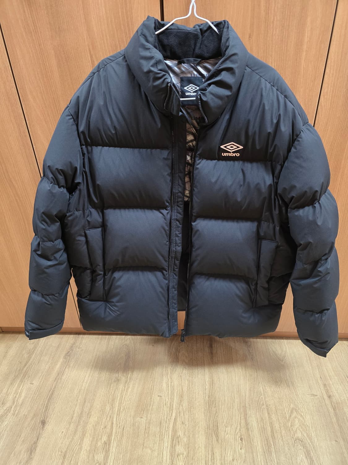 엄브로 플라이트 패딩 상품이미지1