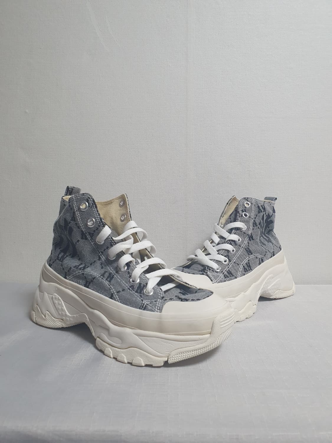 240mm 엠엘비 청키 하이 모노자카드 뉴욕양키스 스니커즈 상품이미지3