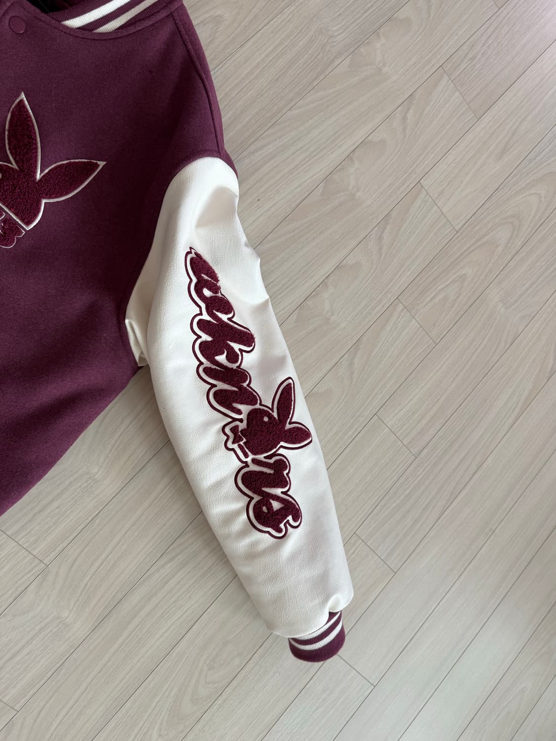 위캔더스 플레이보이 콜라보 바시티자켓 사이즈 M 상품이미지3