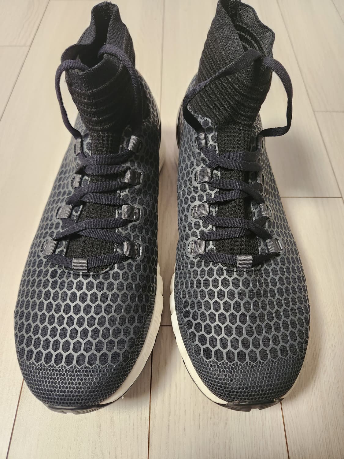 새상품급)언더아머 러닝화 UA 호버 리액터 미드 3020313-001 운 상품이미지4