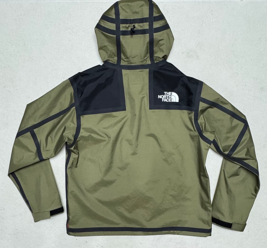 슈프림 x 노스페이스 서밋 시리즈 아우터 테이프 심 자켓 올리브 M 상품이미지9