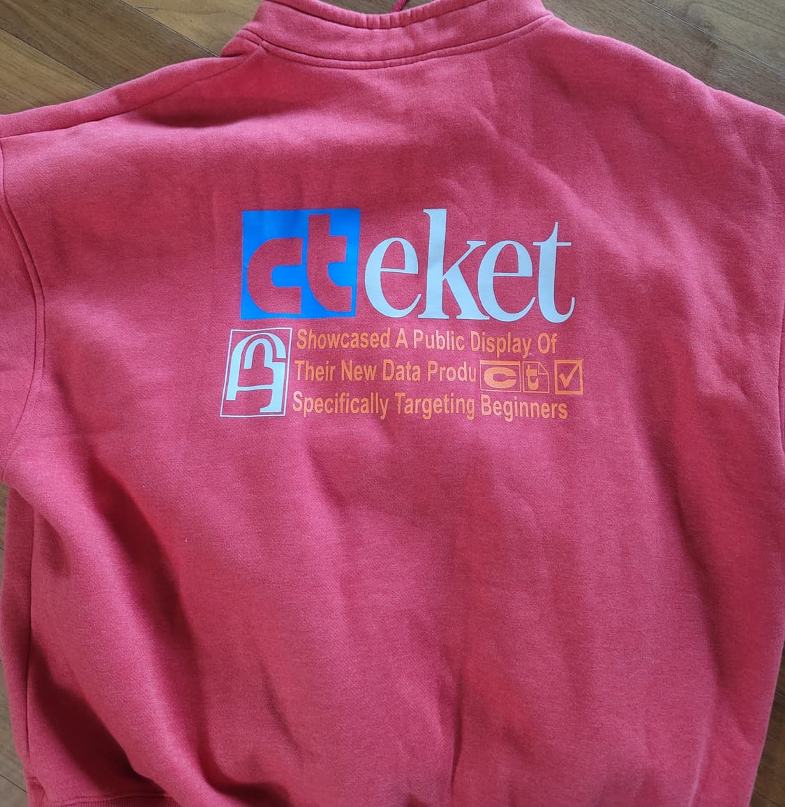 테켓 맨투맨 반집업 상품이미지3