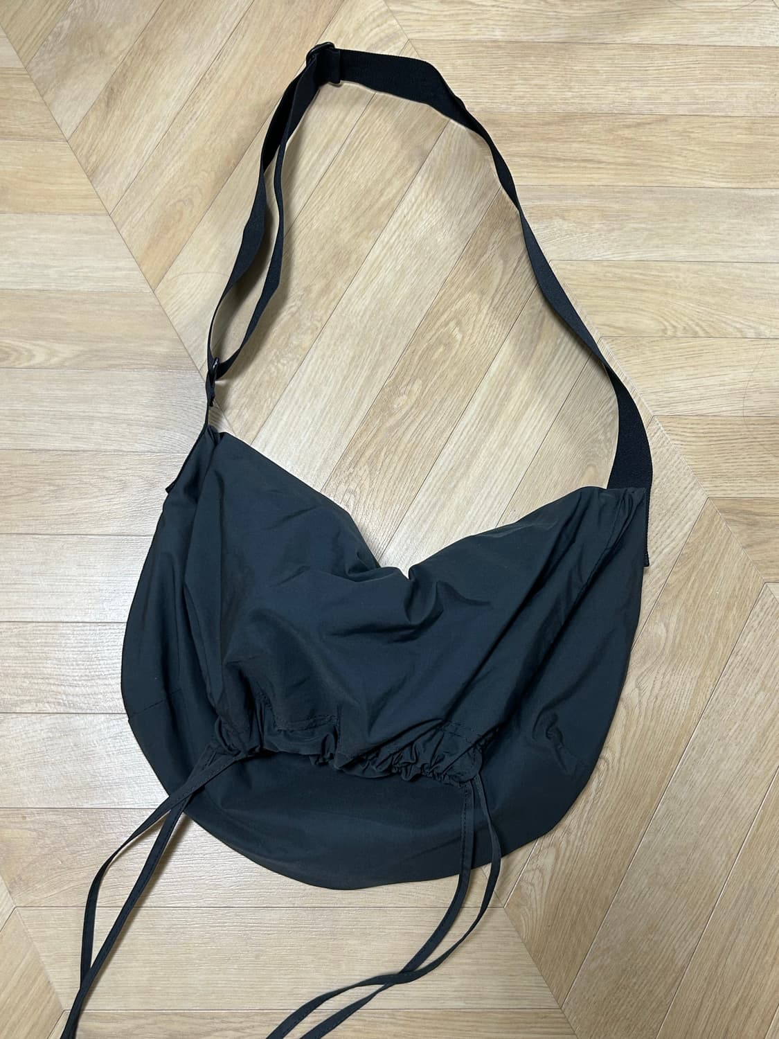 유니클로 u 르메르 드로우 스트링 가방 상품이미지2