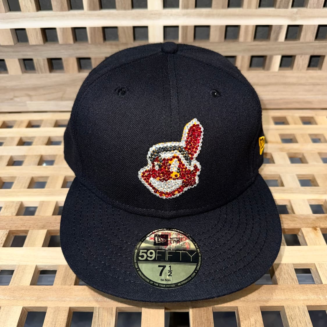 뉴에라 59fifty 클리브랜드 인디언스 큐빅 스터드 캡   상품이미지2