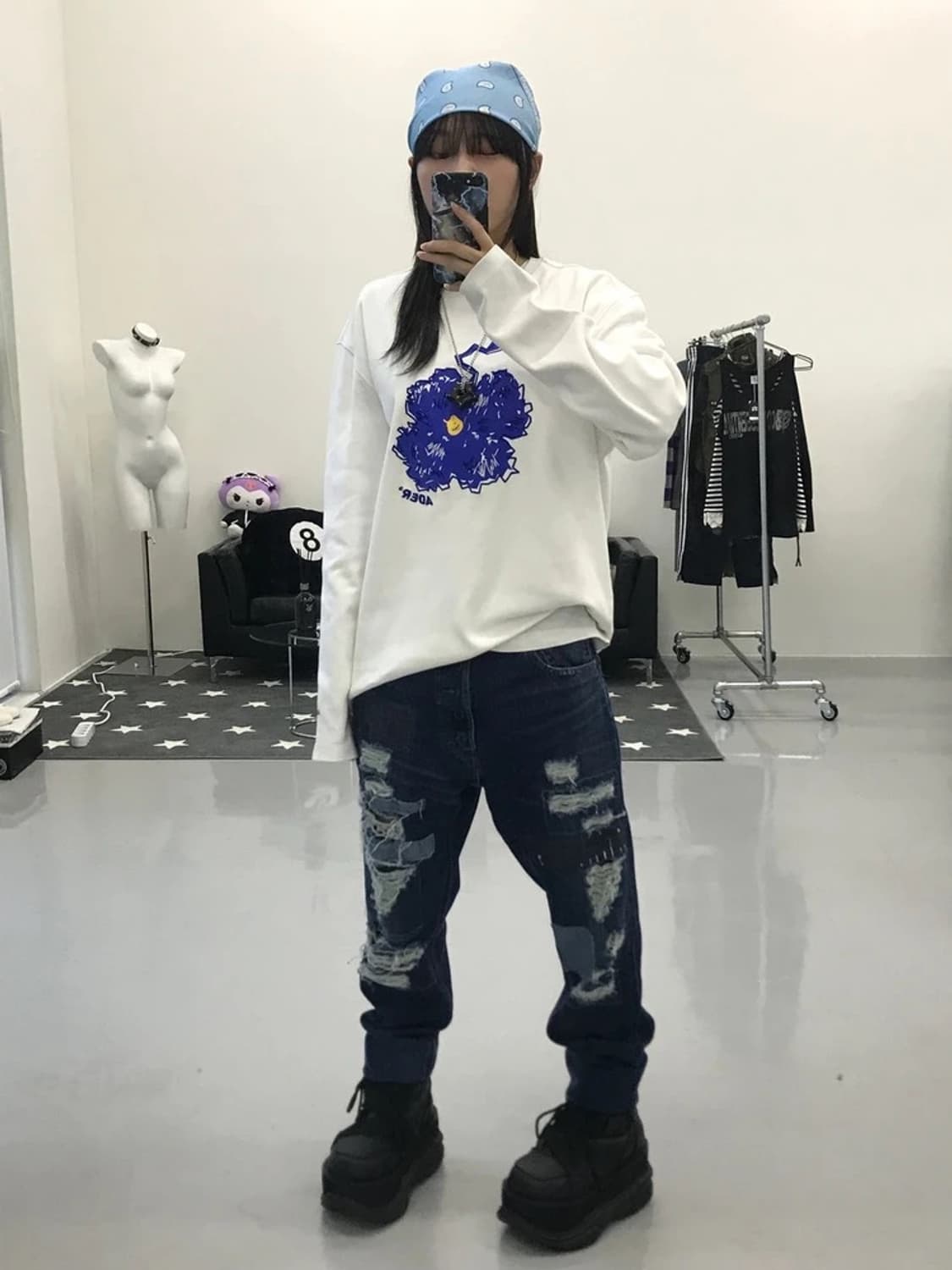 아더에러 블라썸 롱슬리브 화이트 A1 상품이미지1