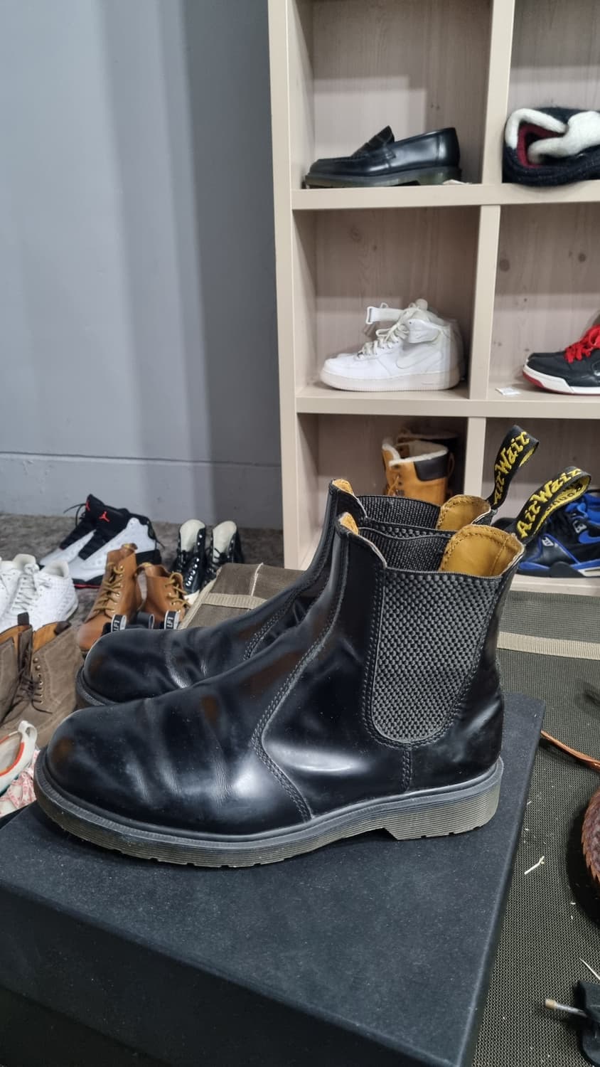 (DR. MARTENS) 검정색 첼시부츠 255size 상품이미지2