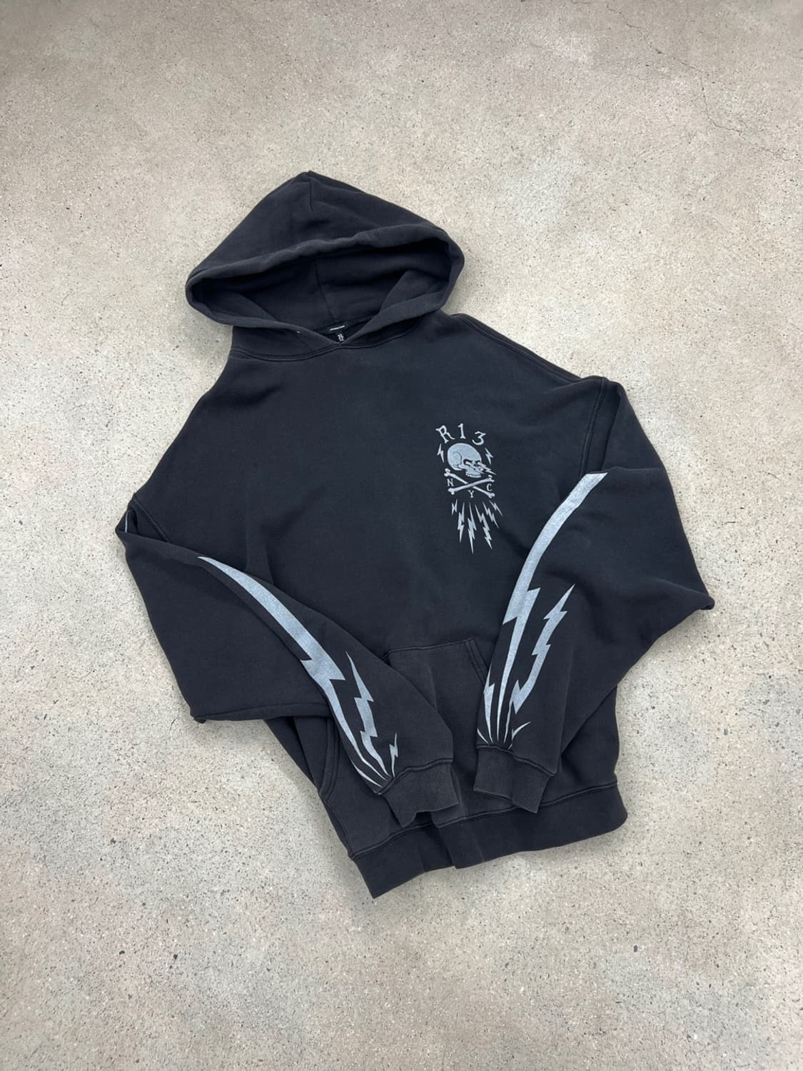 R13 알써틴 오버사이즈 스컬 볼트 후드티셔츠 상품이미지2