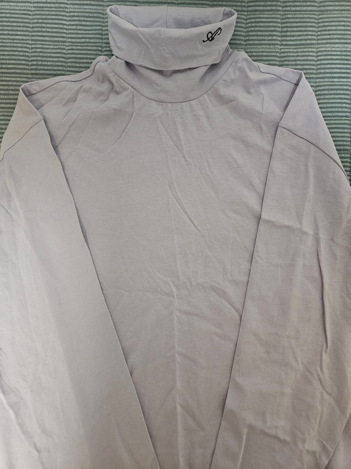 애프터프레이 시그니처 로고 터틀넥 라벤더 상품이미지1