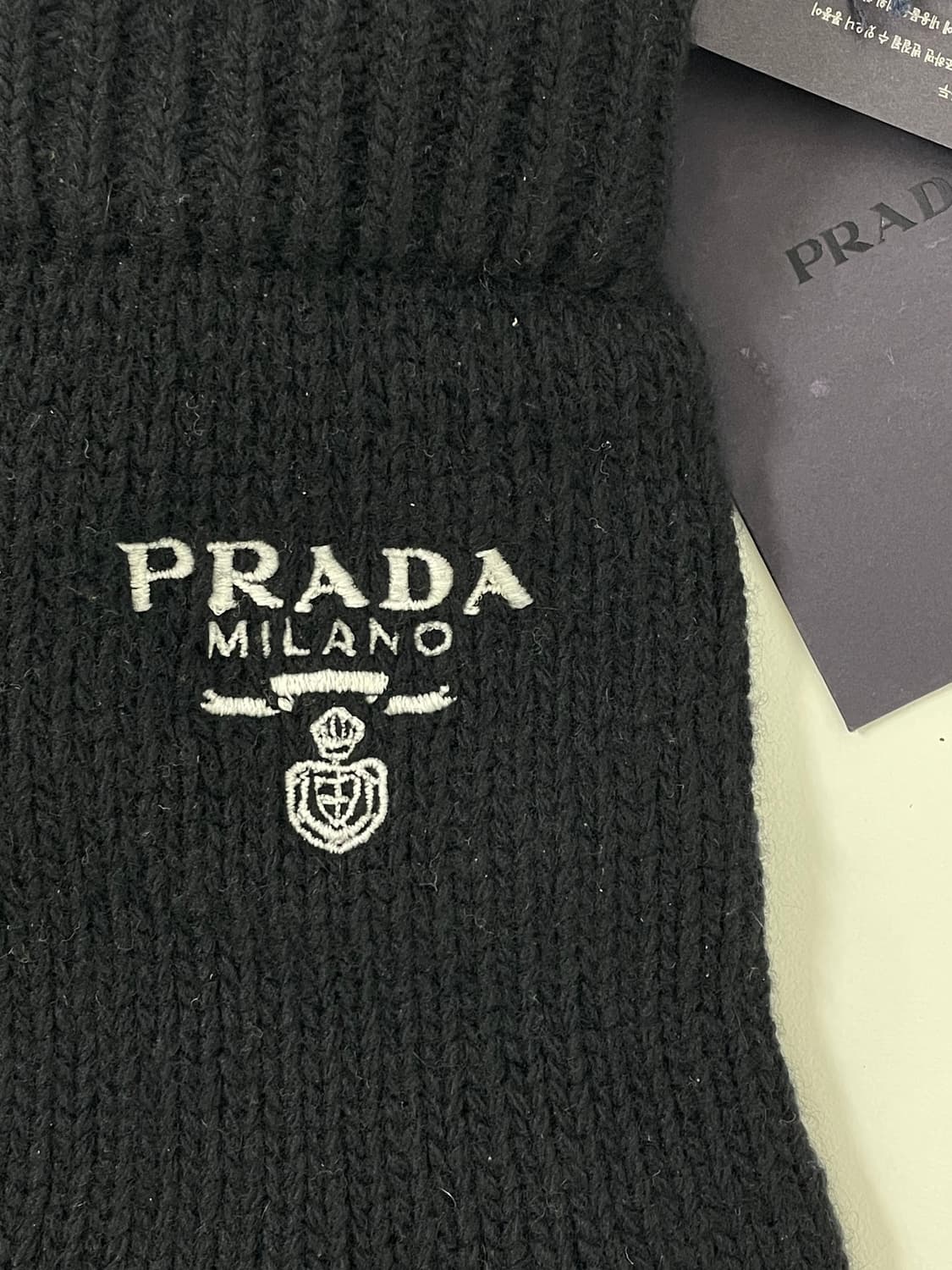 새상품 프라다 울 캐시미어 니트 장갑 블랙 자수 로고 상품이미지5