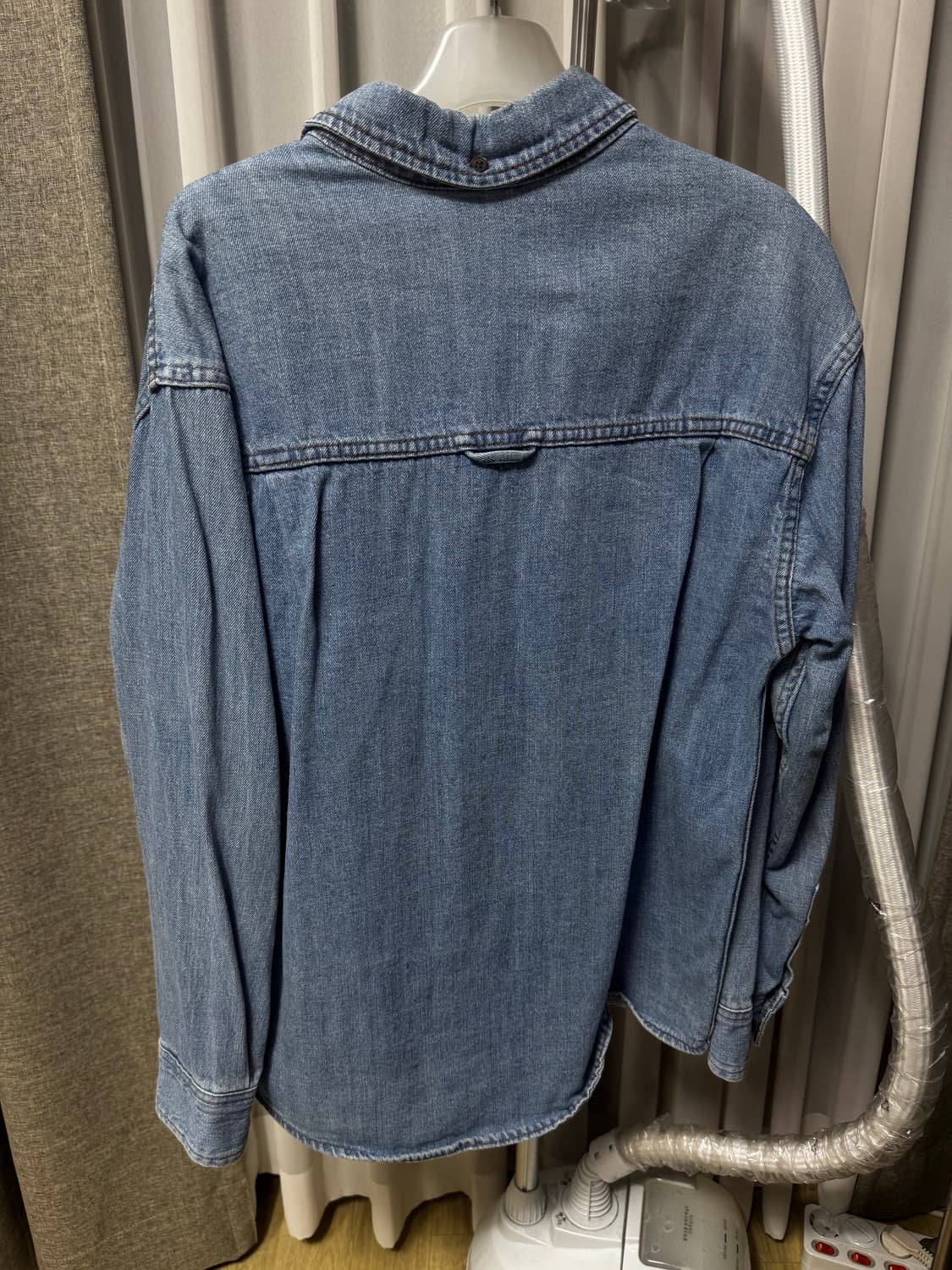 던스트 클래식 블루 데님 셔츠 상품이미지3