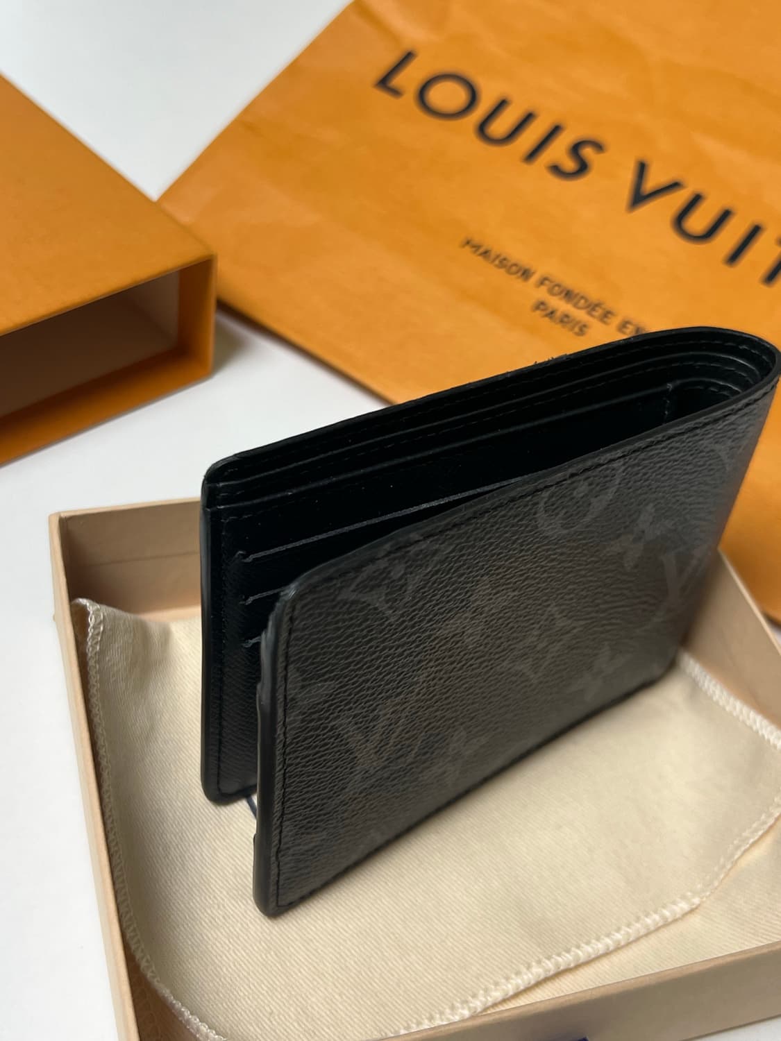 [정품] 루이비통 모노그램 이클립스 멀티플월렛 상품이미지9