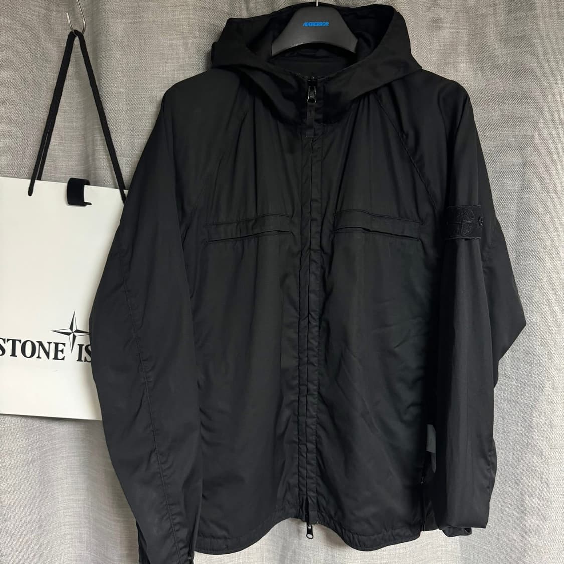 스톤아일랜드 고스트피스 리버시블 바람막이  상품이미지1