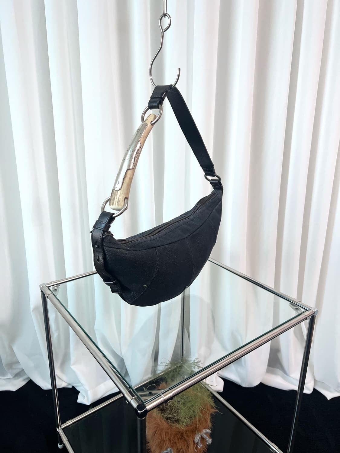 생로랑 SS02 몸바사 데님 숄더백 상품이미지4