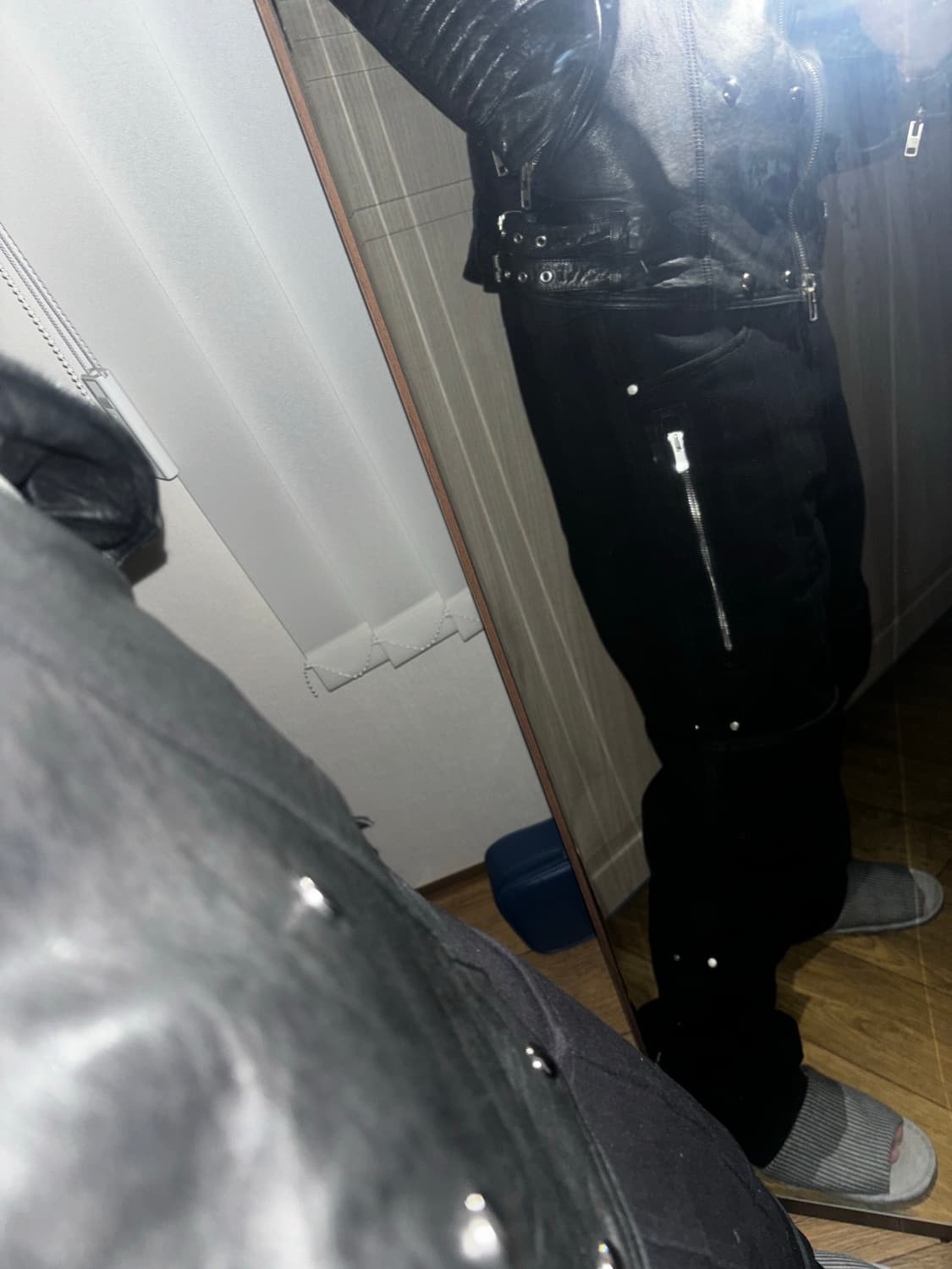 FAR FROM WHAT 패널 카고 팬츠 (초기 드롭 M) 상품이미지2