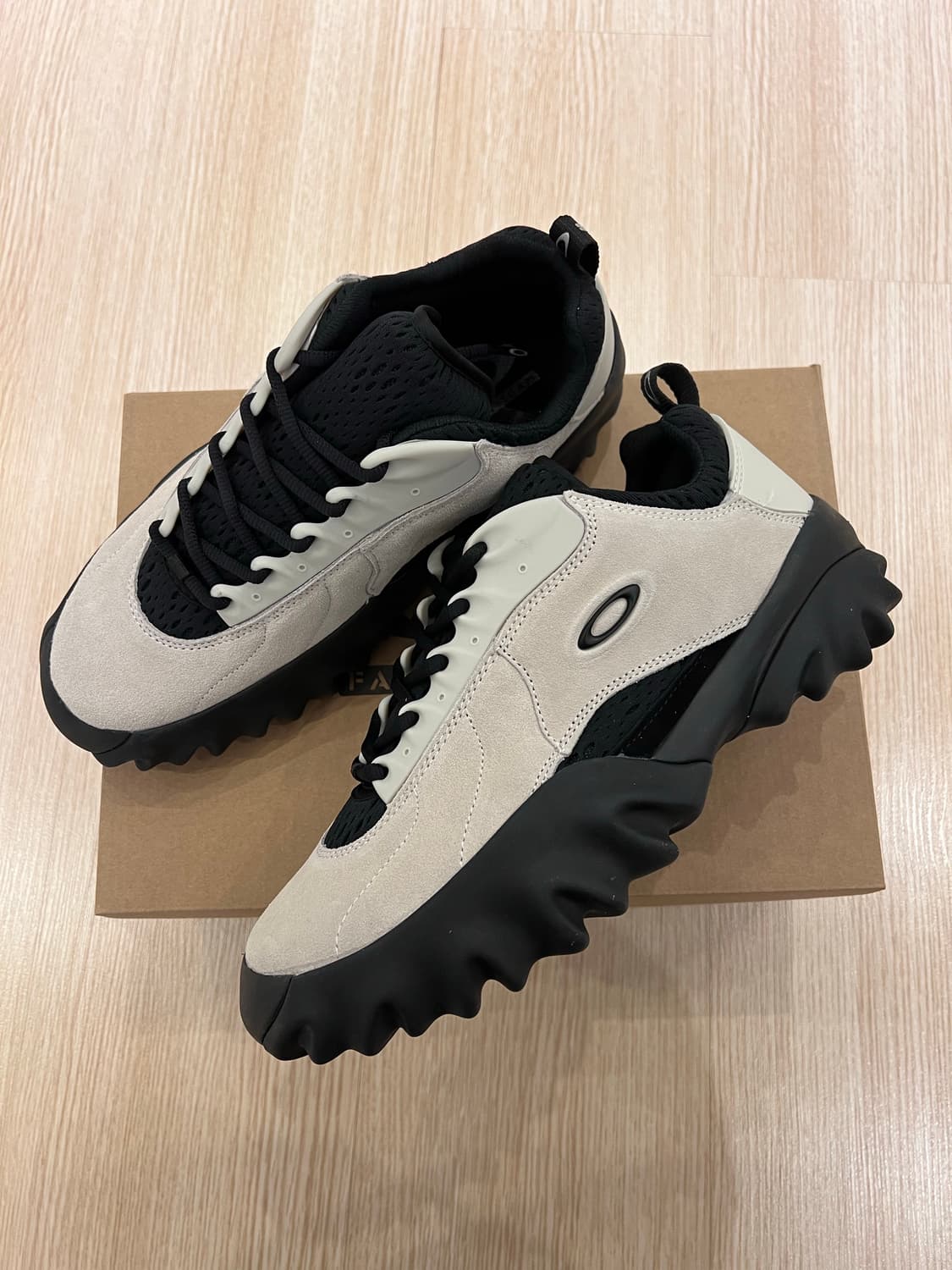 오클리 팩토리팀 찹 쏘우 275 상품이미지1