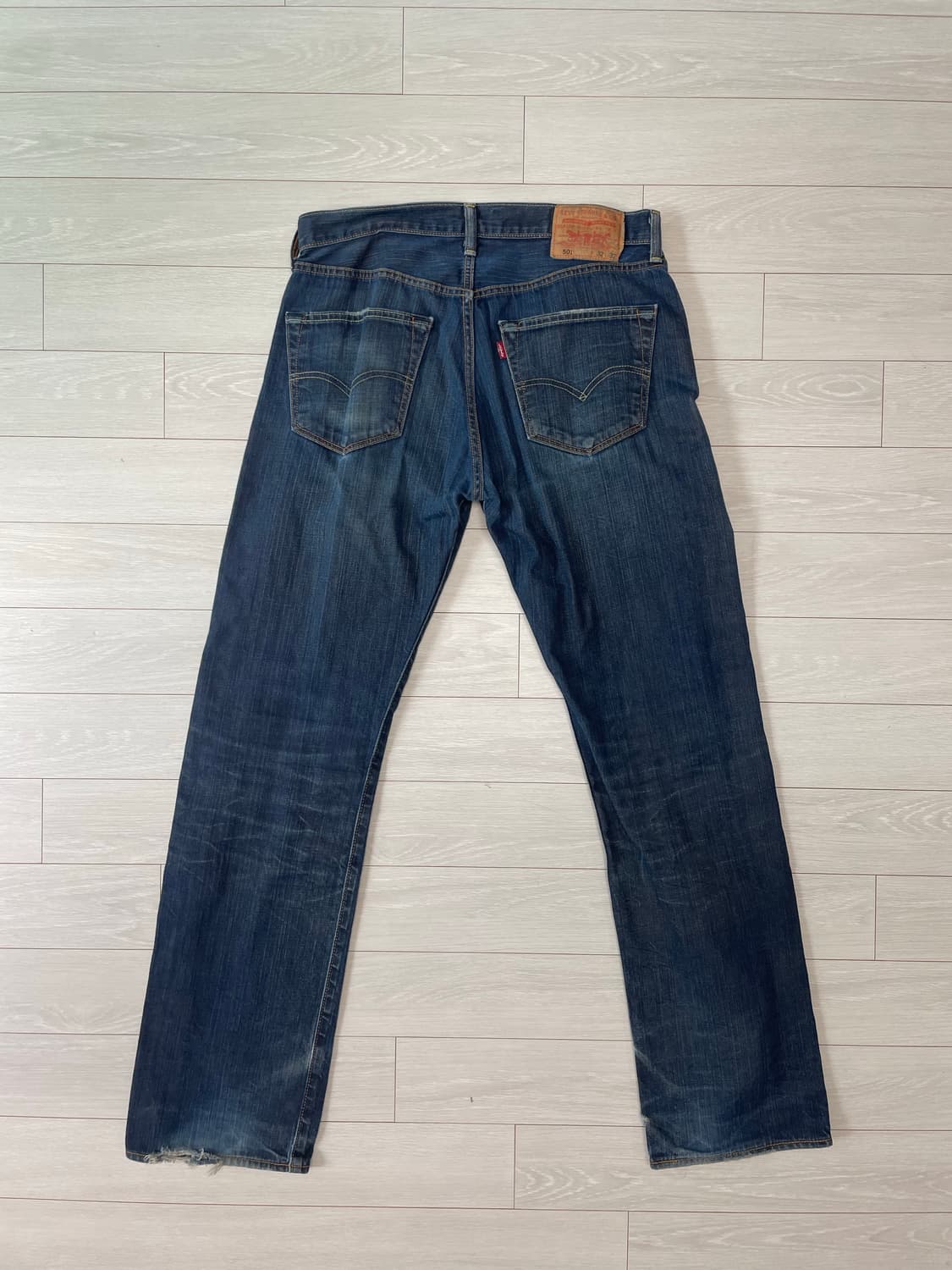 Levi’s 501 데님 팬츠 (중청 워싱) 상품이미지4
