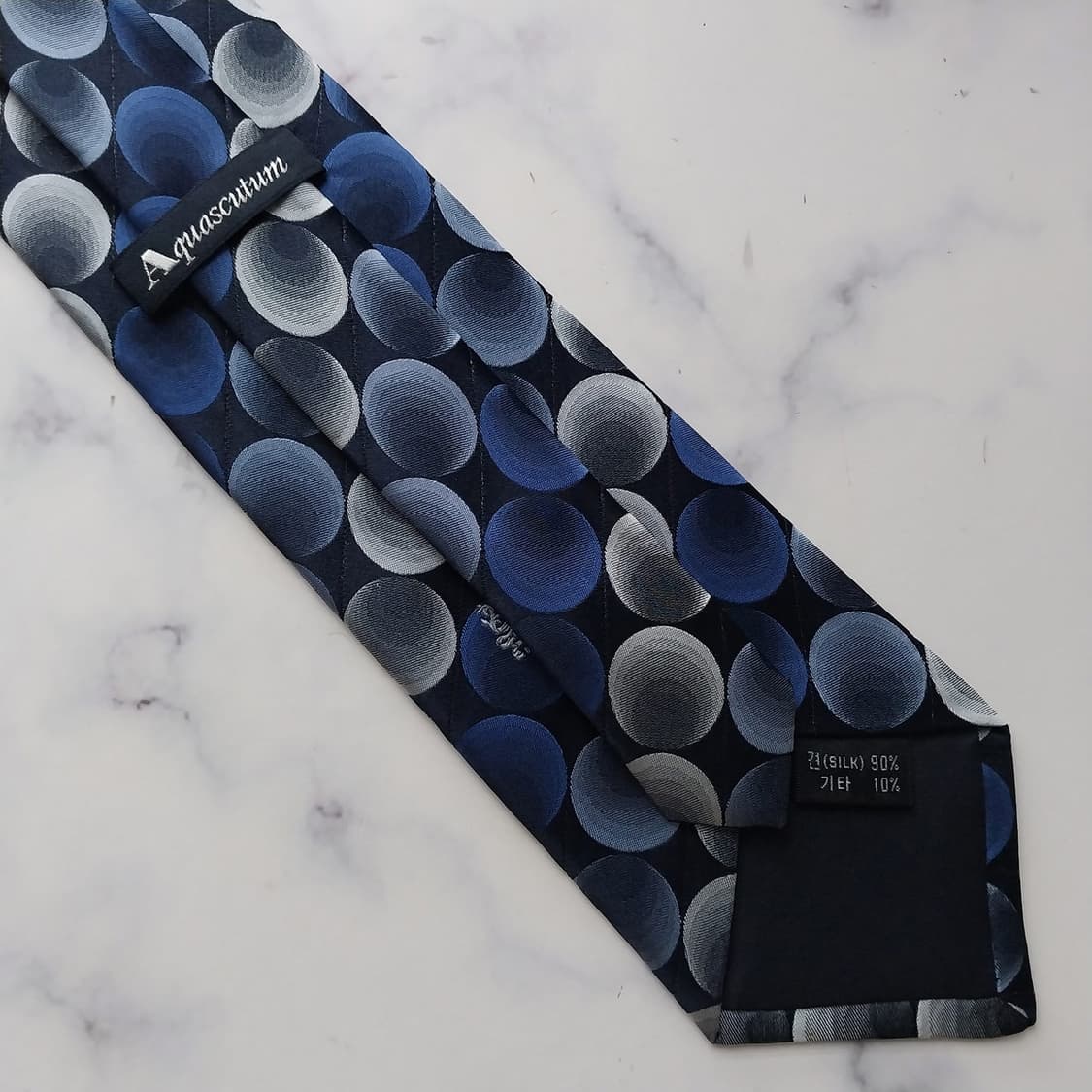 아쿠아스큐텀 실크 블루 도트 패턴 넥타이 9.5cm A+등급 K2095
 상품이미지8