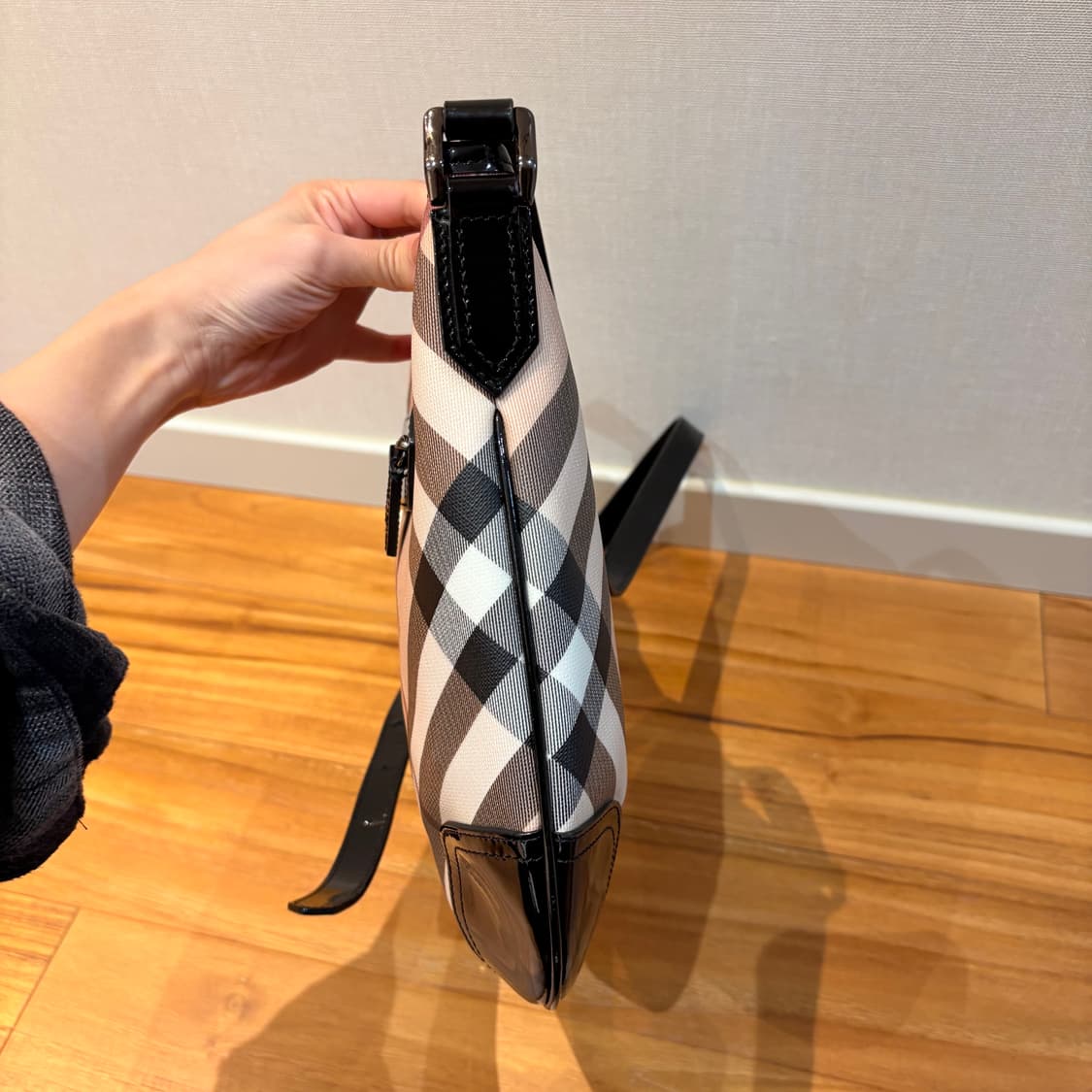 정품 버버리 노바 체크 크로스백 숄더백 상품이미지4