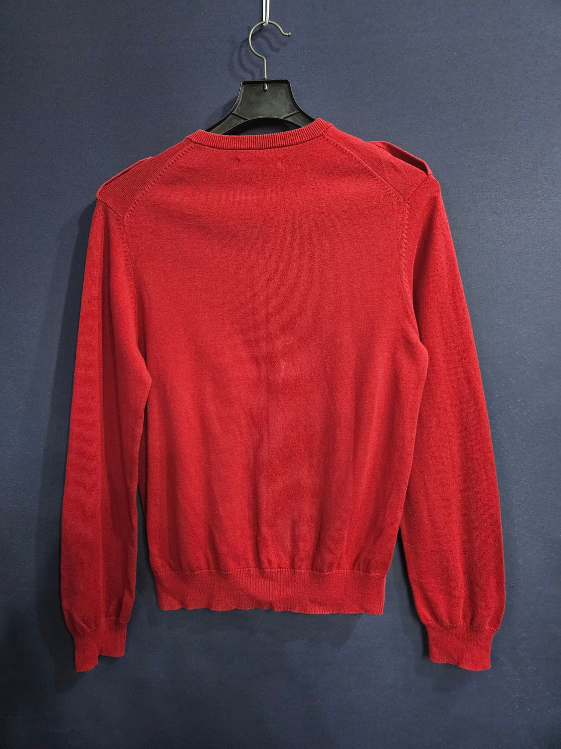 벤 셔먼 다크레드컬러 남성 100 브이넥 니트  상품이미지2