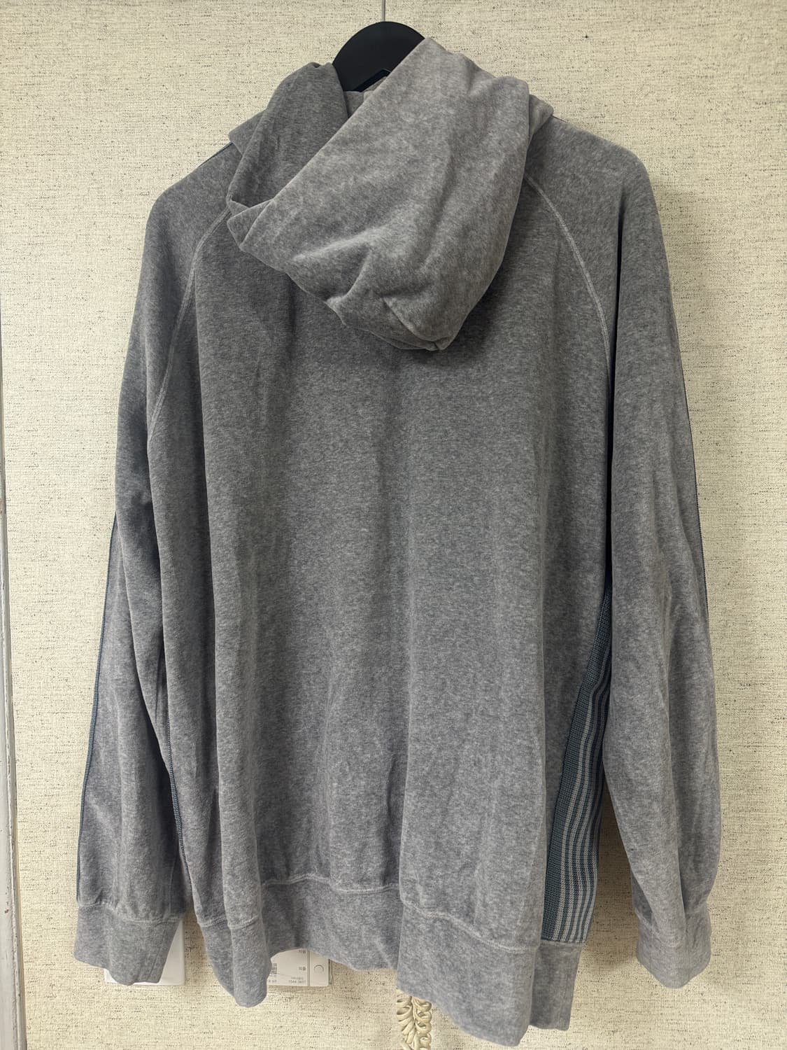 니들스 벨루어 후드 상품이미지2