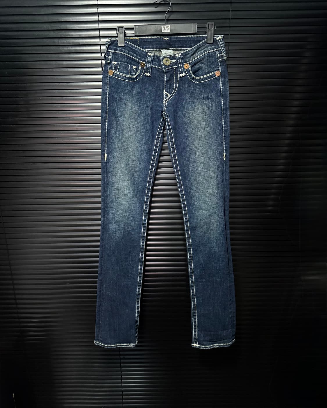 트루릴리젼 정품 조니 빅 티 일자핏 슬림핏 워싱 데님 스티치 25 스판 상품이미지3