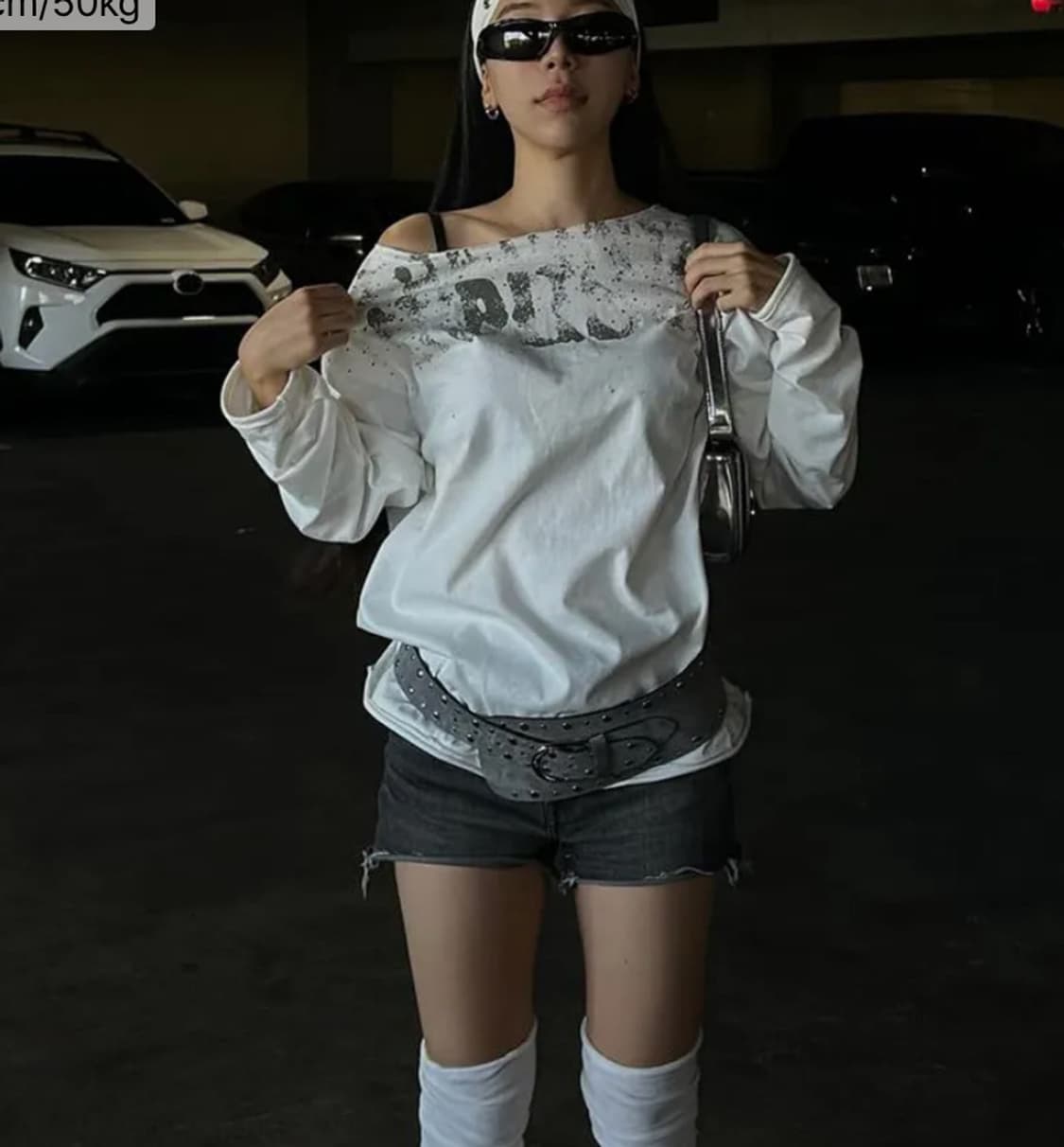 더바이닐하우스 루즈핏 언발란스티 상품이미지1