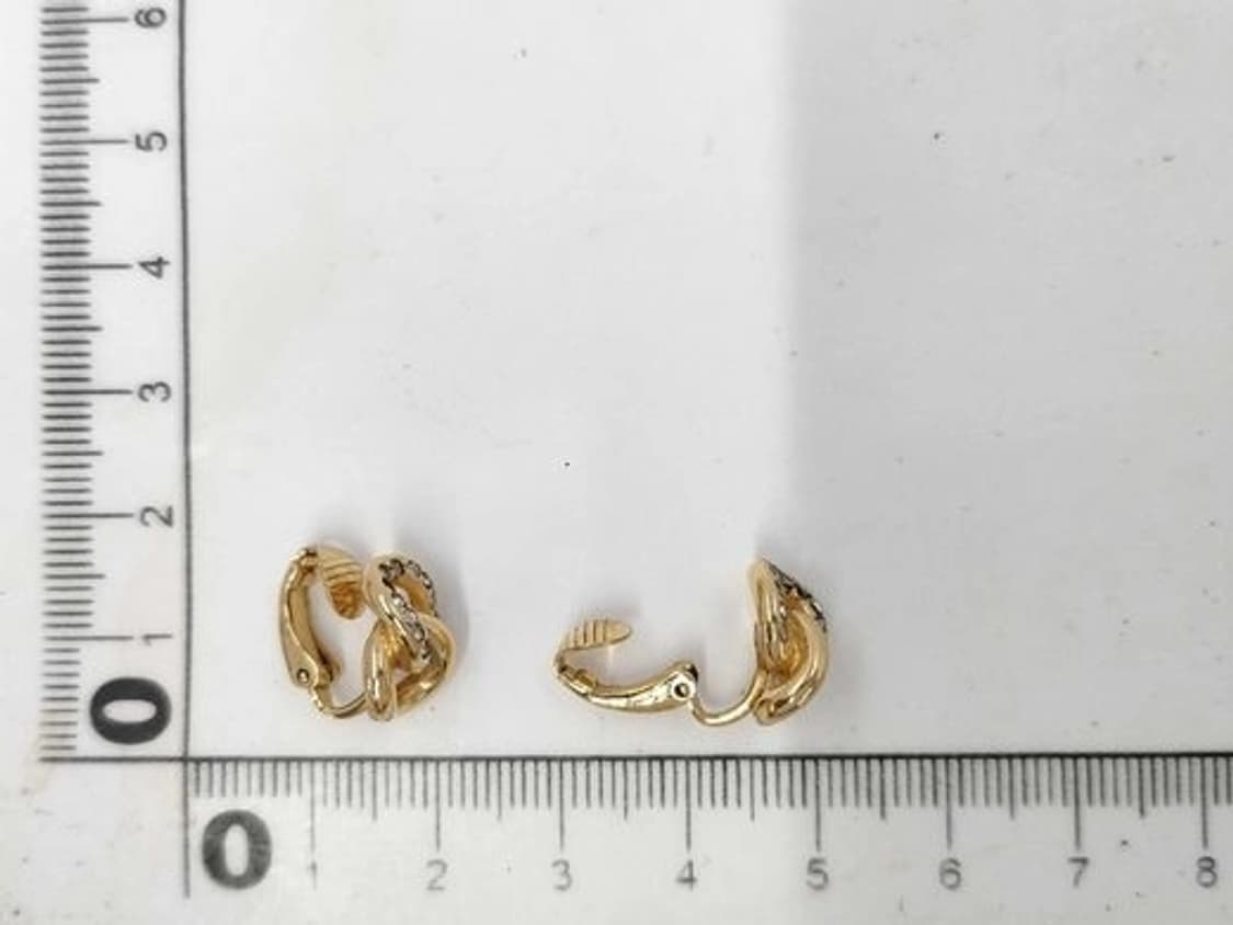 [예약] 디올(Dior) 클래식 로고 엠블럼 이어링 / 박스 풀세트 상품이미지6