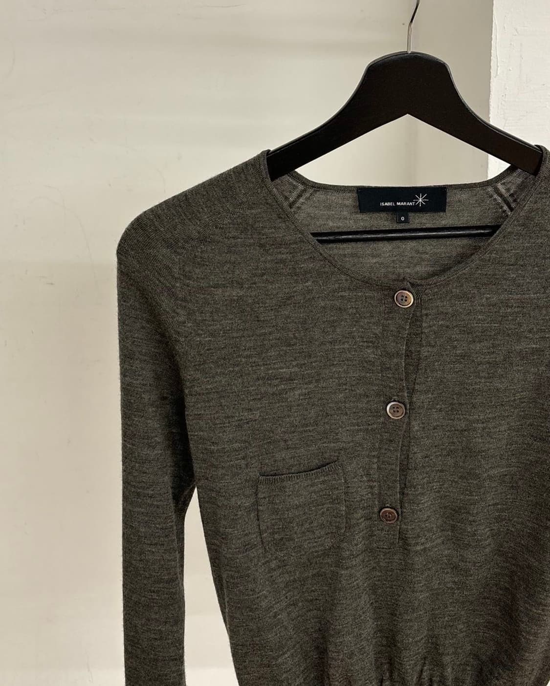 이자벨 마랑 카키 그레이 크루넥 버튼업 울 가디건 상품이미지3
