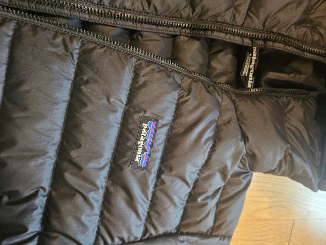 민트급 파타고니아 맨즈 다운 스웨터 경량 패딩 s 95-100 상품이미지5