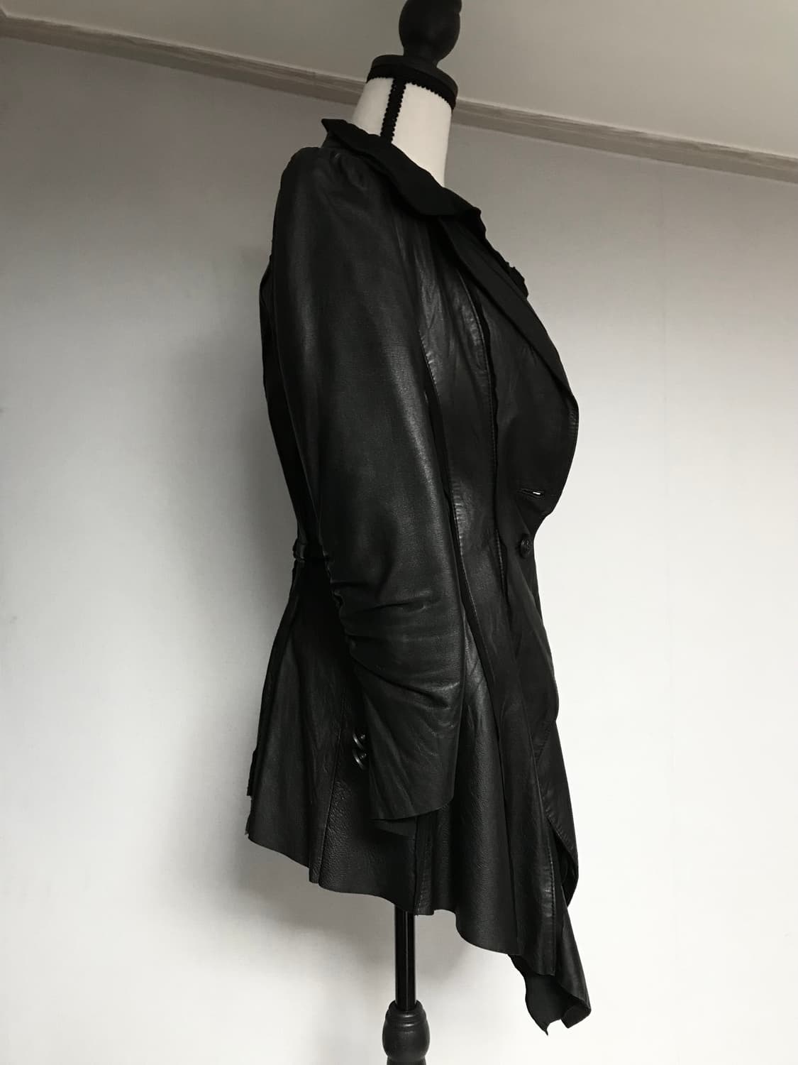BLACK DRAPE LEATHER JACKET 상품이미지3