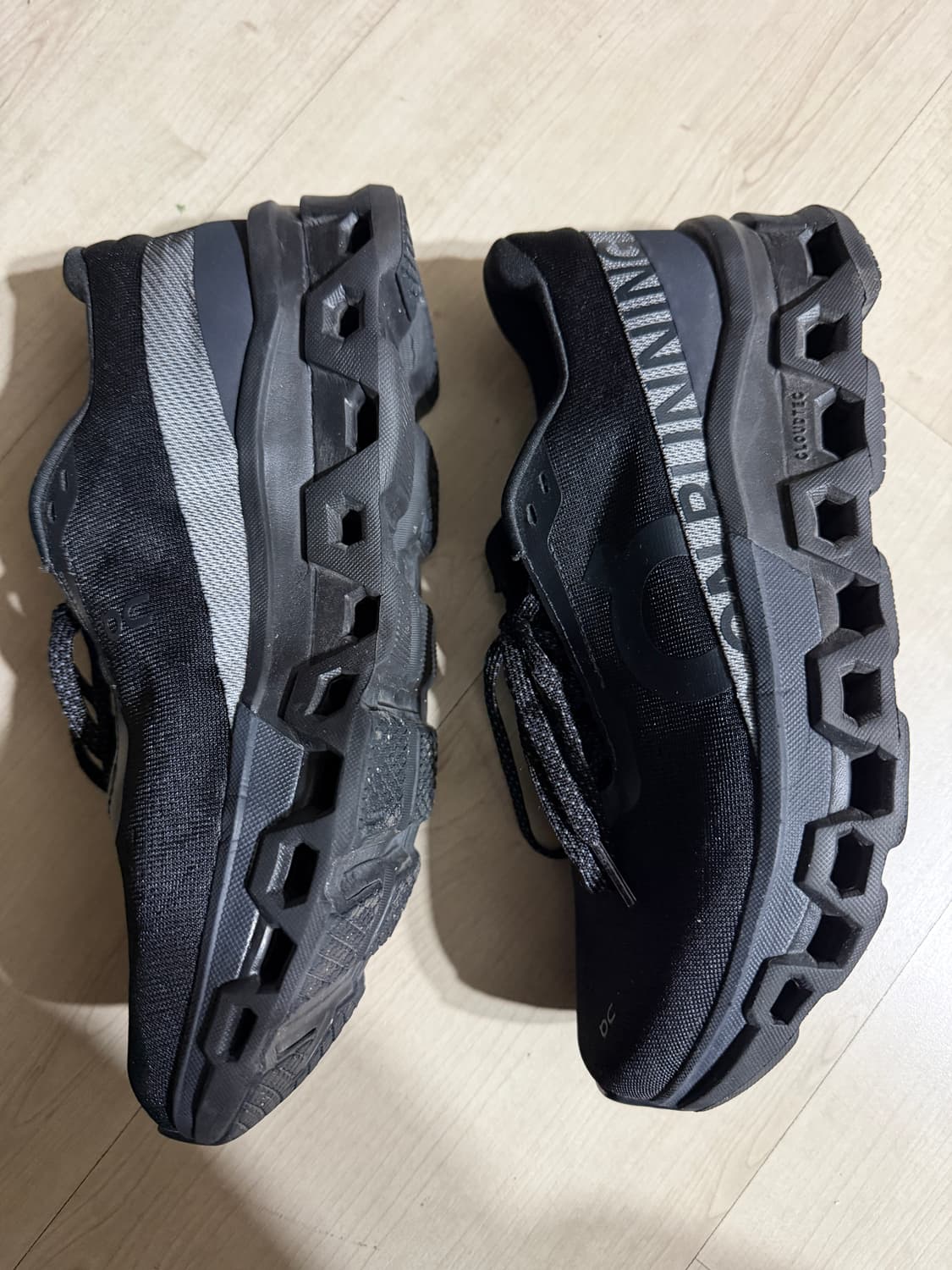 온러닝 클라우드몬스터2 블랙 상품이미지2