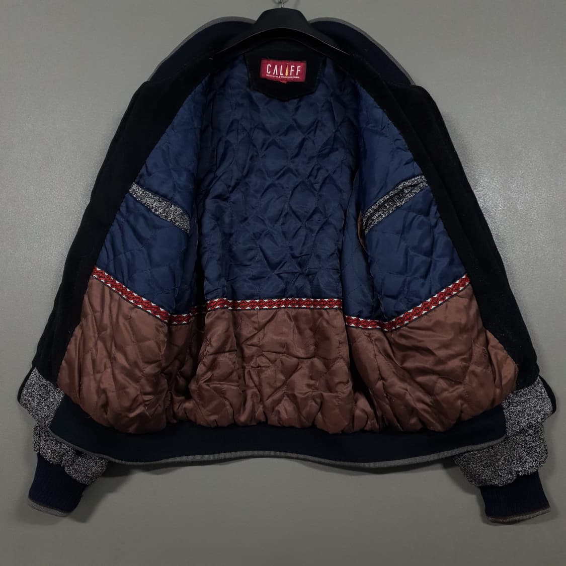 CALIFF 칼리프 스퀘어 아트워크 자수 패치 울 모직 집업 자켓 점퍼 상품이미지6