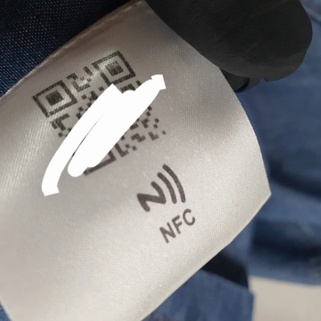 23ss 프라다 샴브레이 데님 반팔 셔츠 xxl 110 상품이미지4