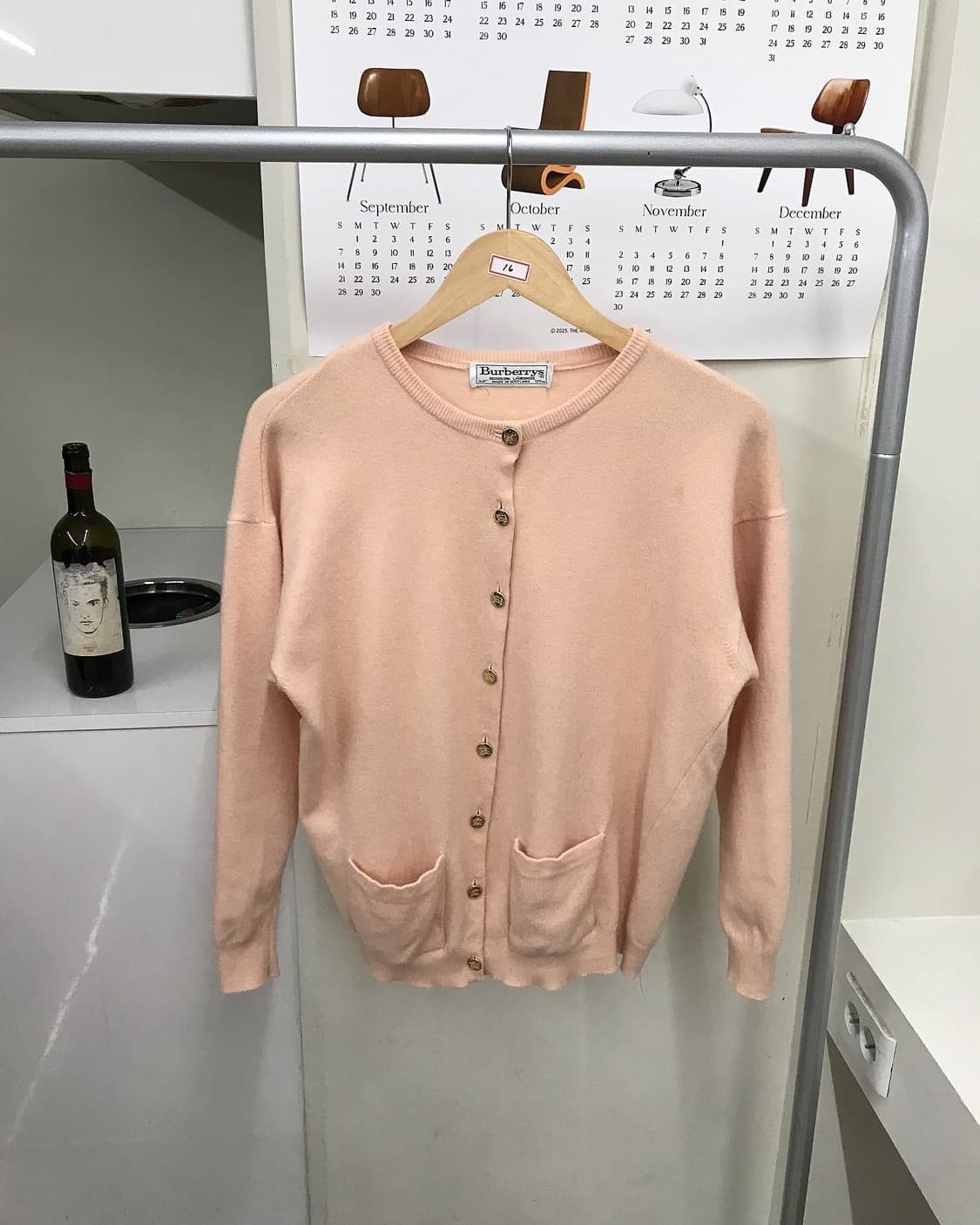 버버리 연핑크 금장 라운드 울 가디건 상품이미지1